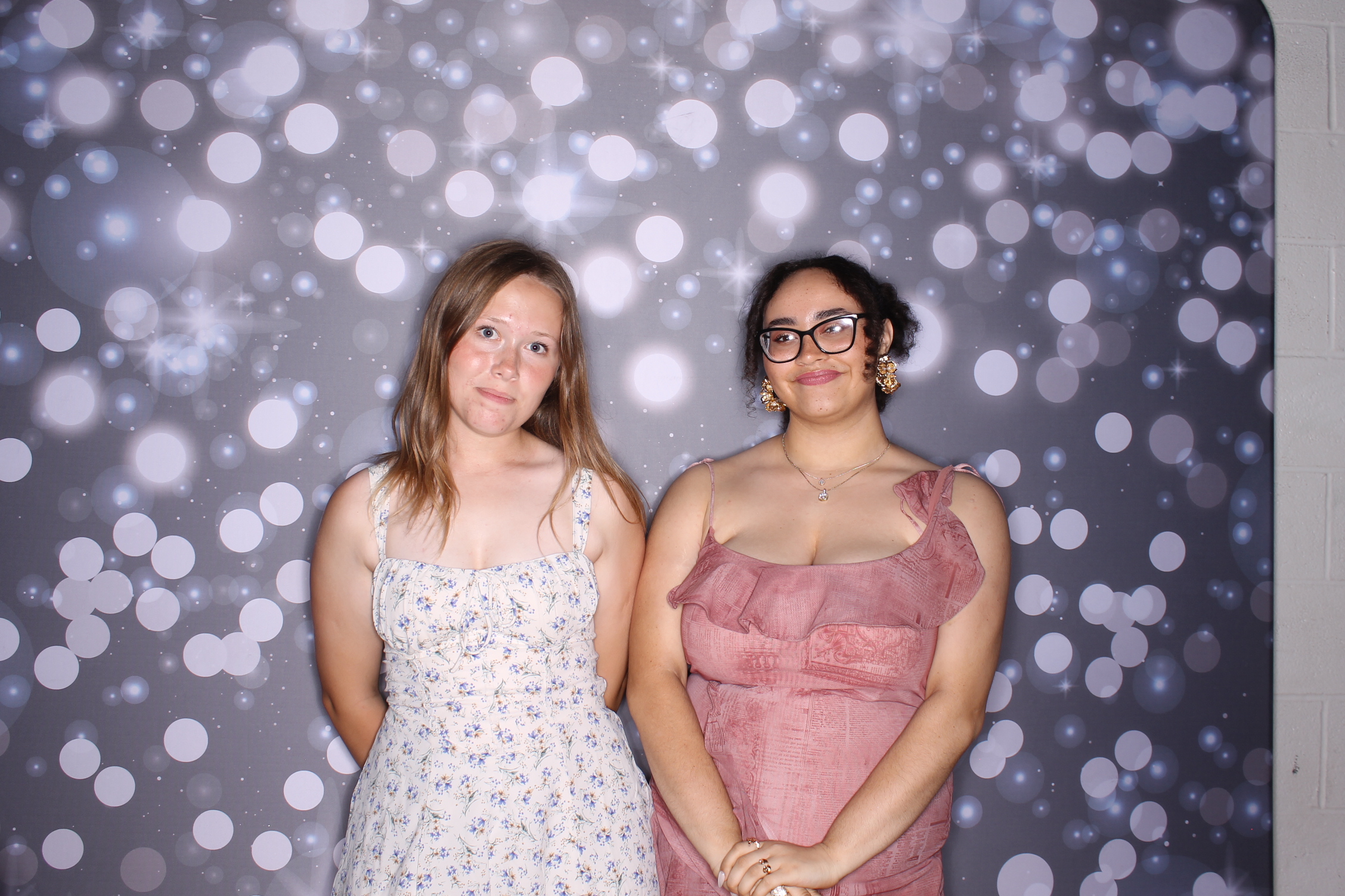 Deer Park Homecoming | View more photos from the event at gallery.photoboothcincy.com/u/PhotoBoothCincy/Deer-Park-Homecoming