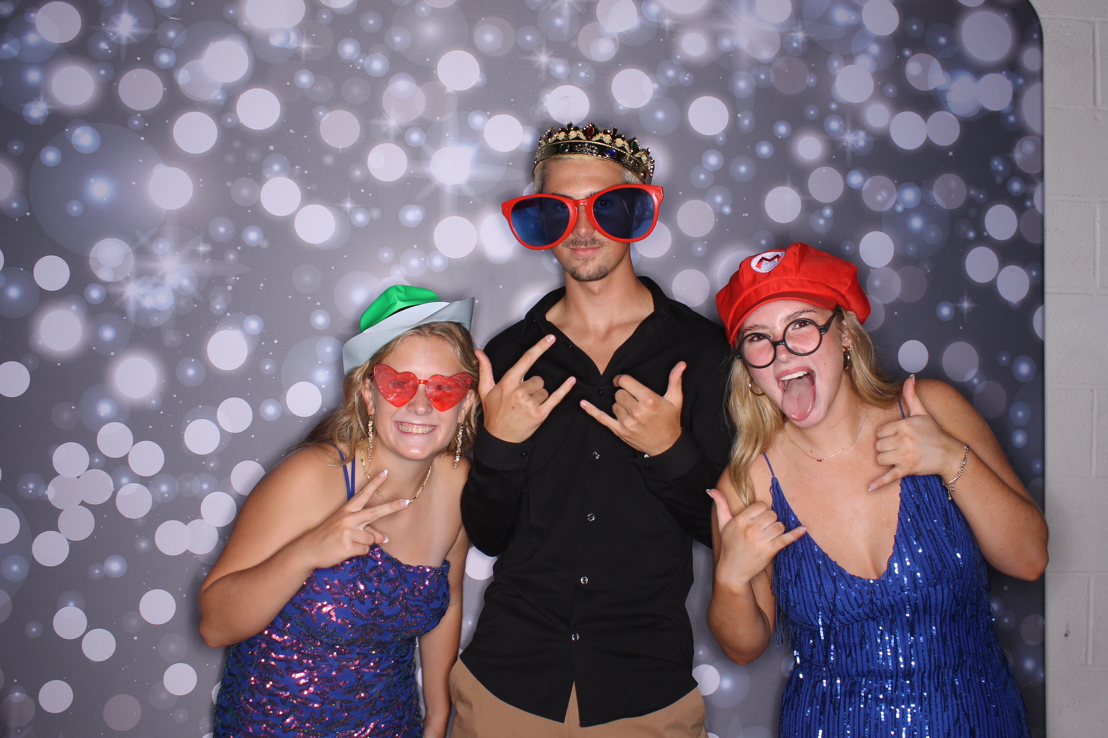 Deer Park Homecoming | View more photos from the event at gallery.photoboothcincy.com/u/PhotoBoothCincy/Deer-Park-Homecoming