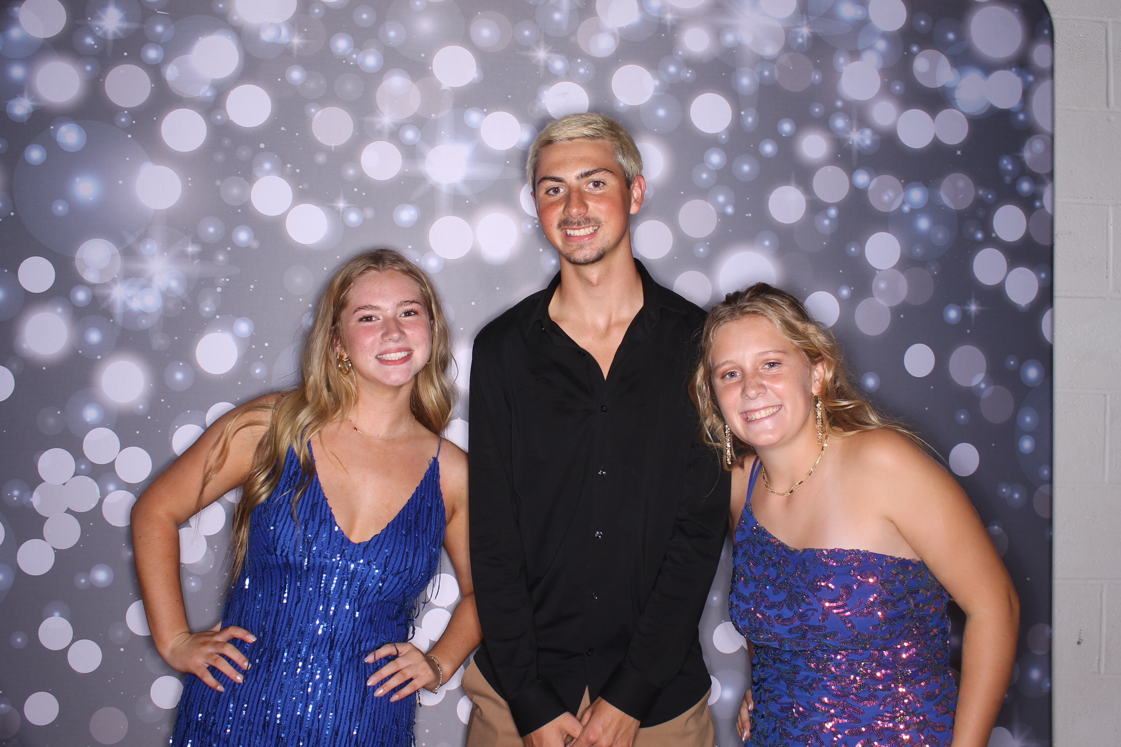 Deer Park Homecoming | View more photos from the event at gallery.photoboothcincy.com/u/PhotoBoothCincy/Deer-Park-Homecoming