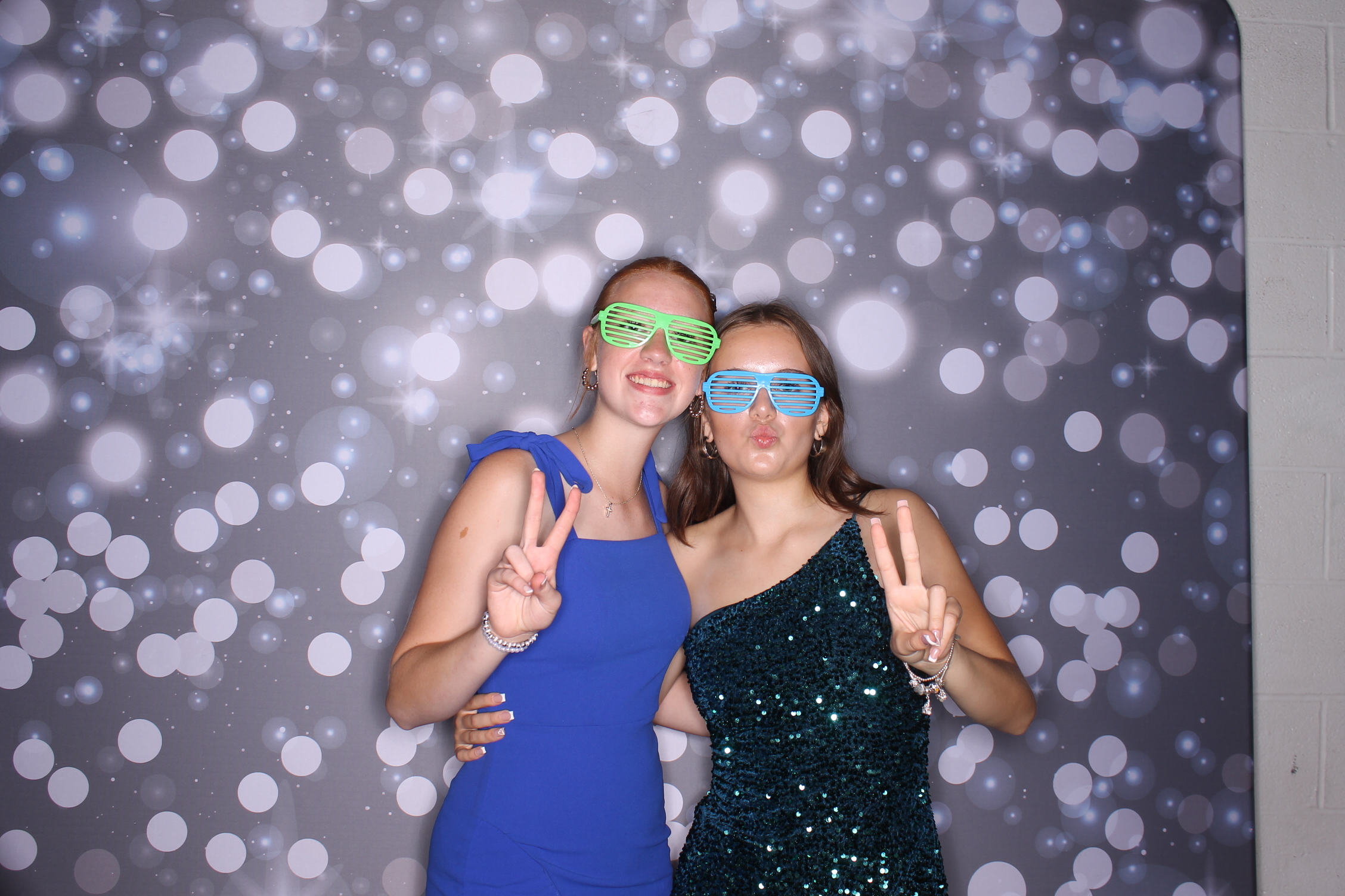 Deer Park Homecoming | View more photos from the event at gallery.photoboothcincy.com/u/PhotoBoothCincy/Deer-Park-Homecoming