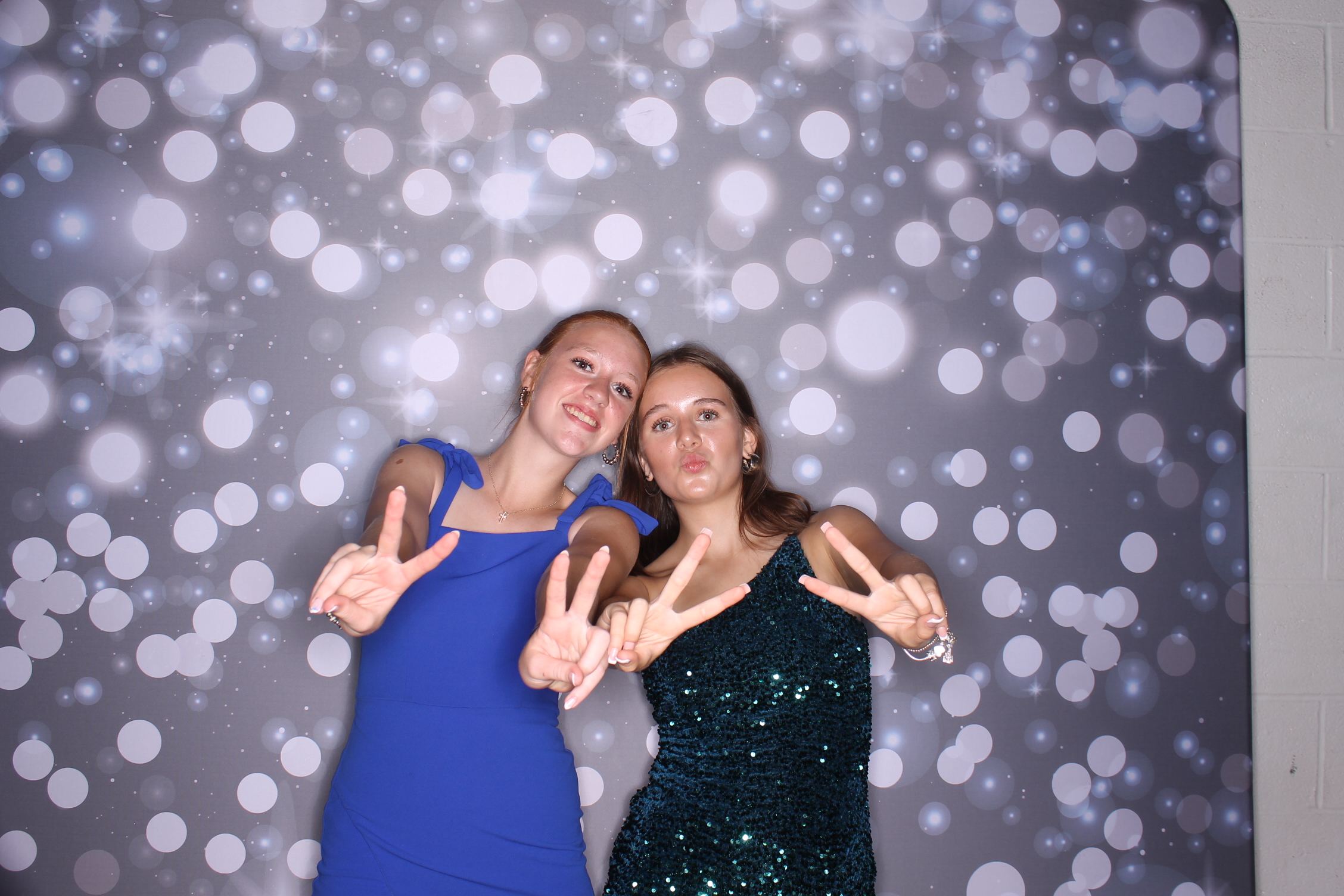 Deer Park Homecoming | View more photos from the event at gallery.photoboothcincy.com/u/PhotoBoothCincy/Deer-Park-Homecoming