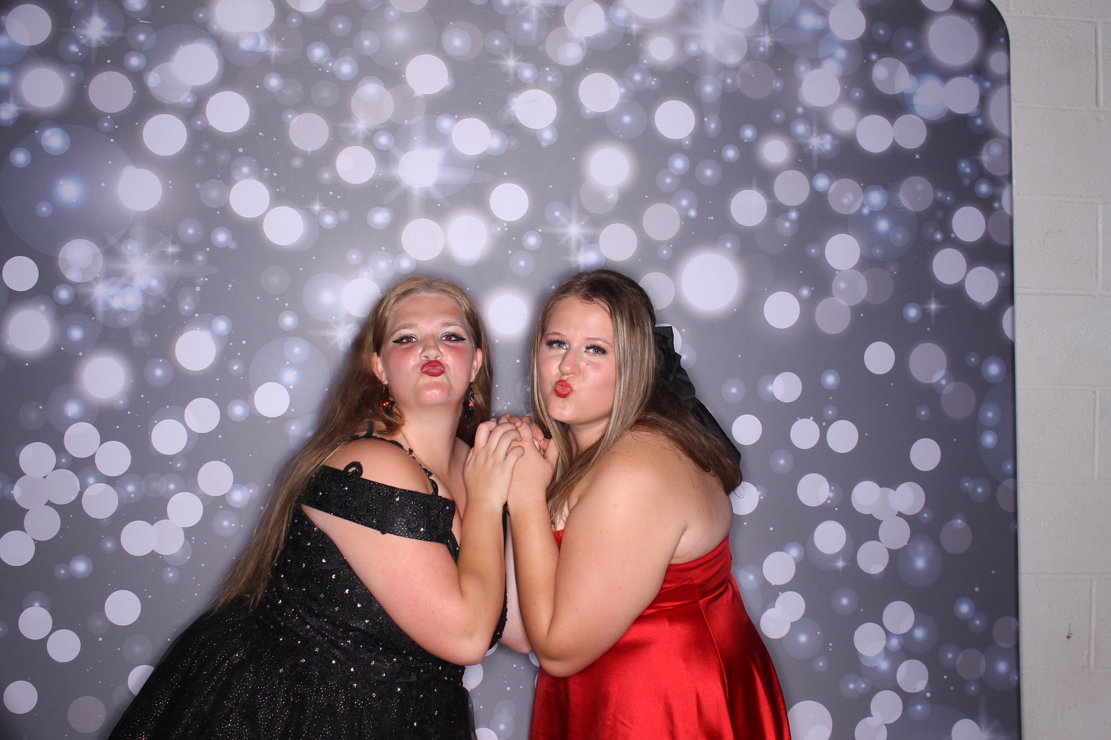 Deer Park Homecoming | View more photos from the event at gallery.photoboothcincy.com/u/PhotoBoothCincy/Deer-Park-Homecoming