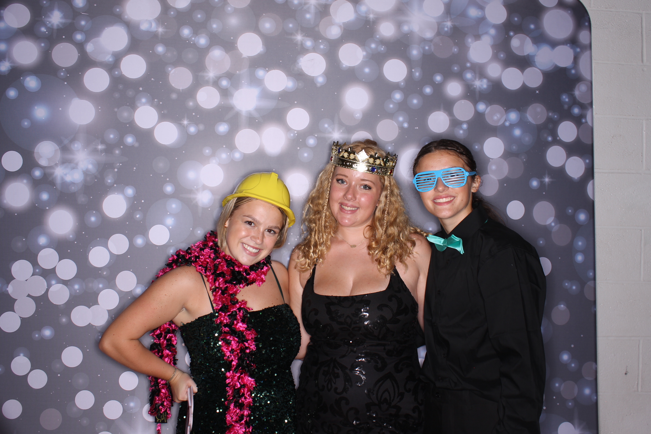 Deer Park Homecoming | View more photos from the event at gallery.photoboothcincy.com/u/PhotoBoothCincy/Deer-Park-Homecoming
