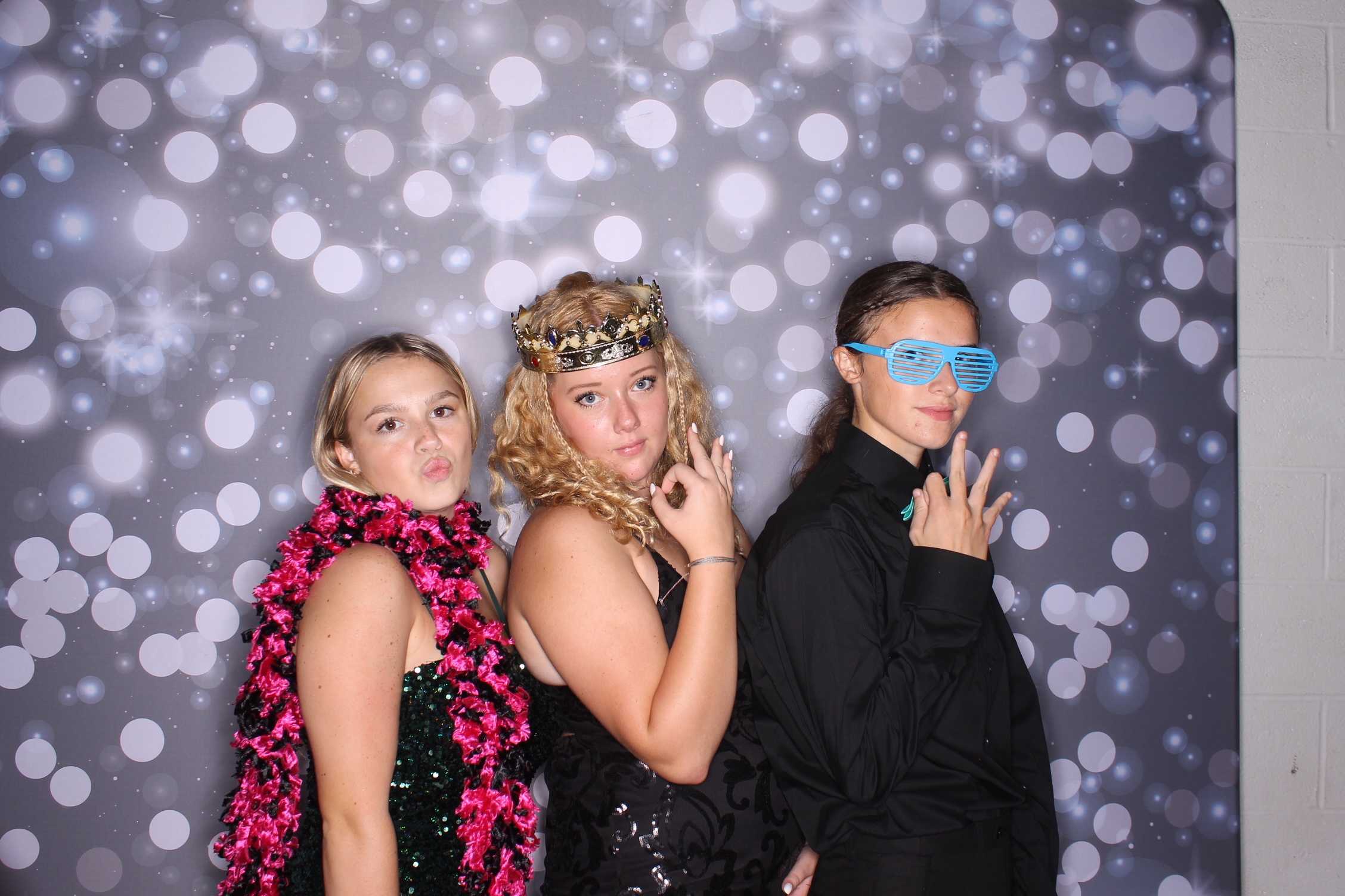 Deer Park Homecoming | View more photos from the event at gallery.photoboothcincy.com/u/PhotoBoothCincy/Deer-Park-Homecoming