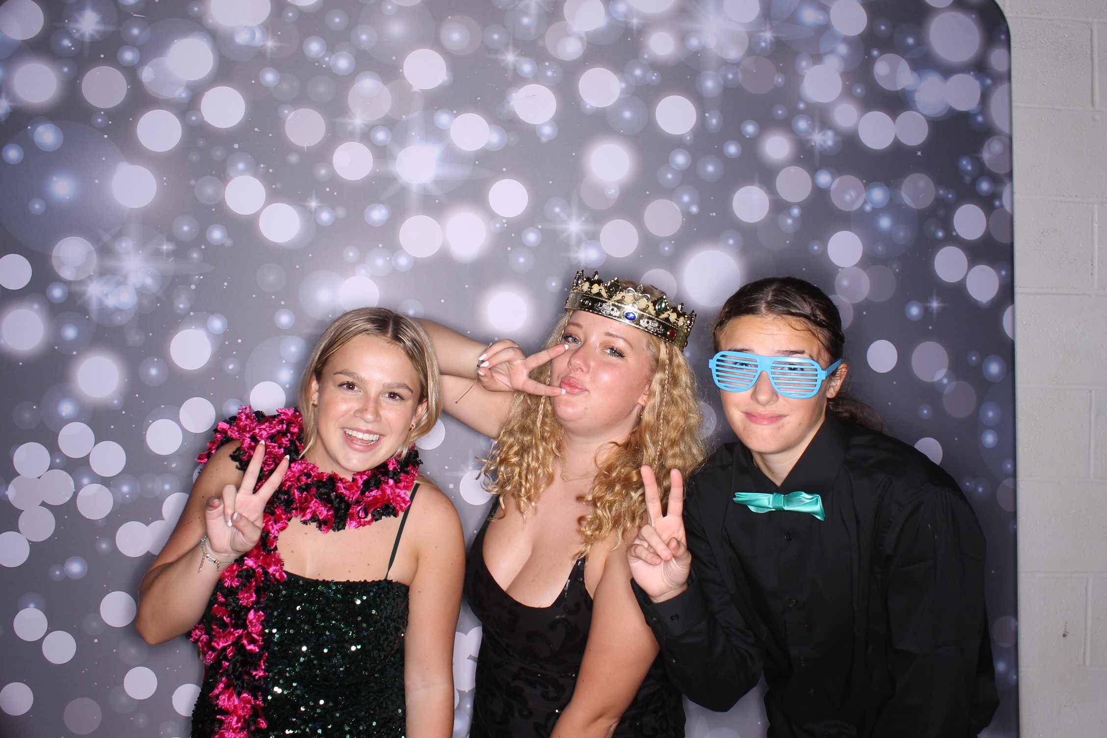 Deer Park Homecoming | View more photos from the event at gallery.photoboothcincy.com/u/PhotoBoothCincy/Deer-Park-Homecoming
