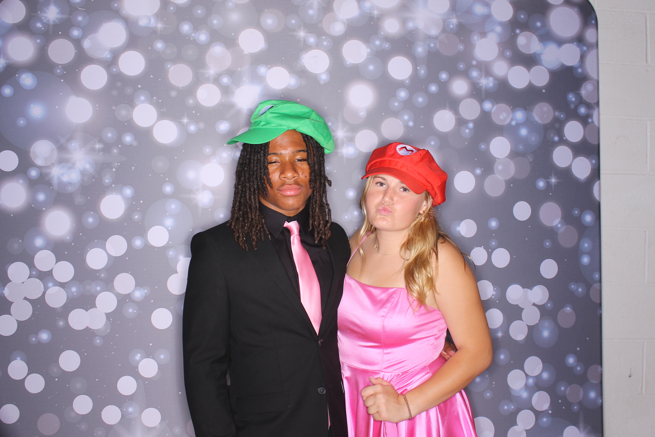 Deer Park Homecoming | View more photos from the event at gallery.photoboothcincy.com/u/PhotoBoothCincy/Deer-Park-Homecoming