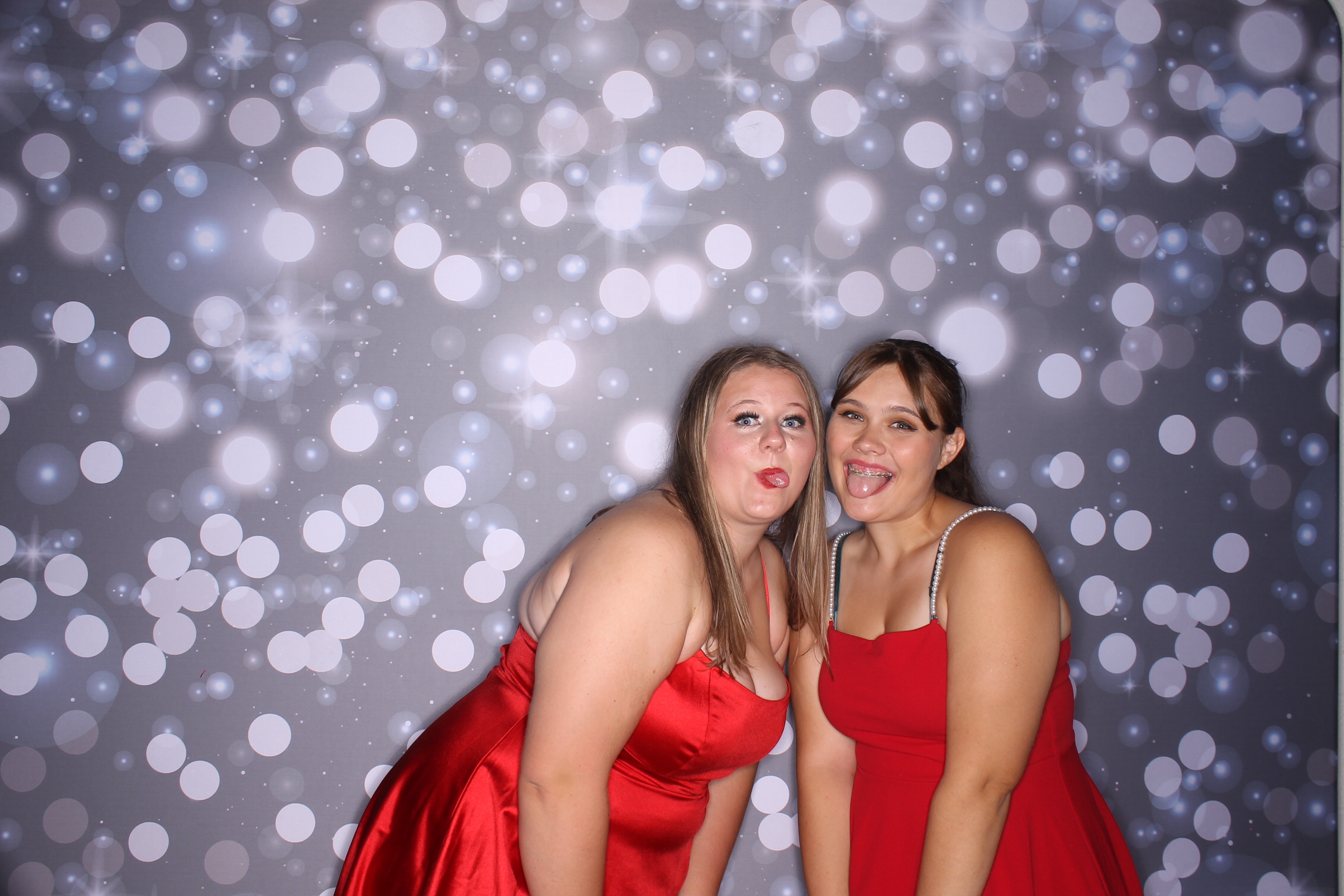 Deer Park Homecoming | View more photos from the event at gallery.photoboothcincy.com/u/PhotoBoothCincy/Deer-Park-Homecoming