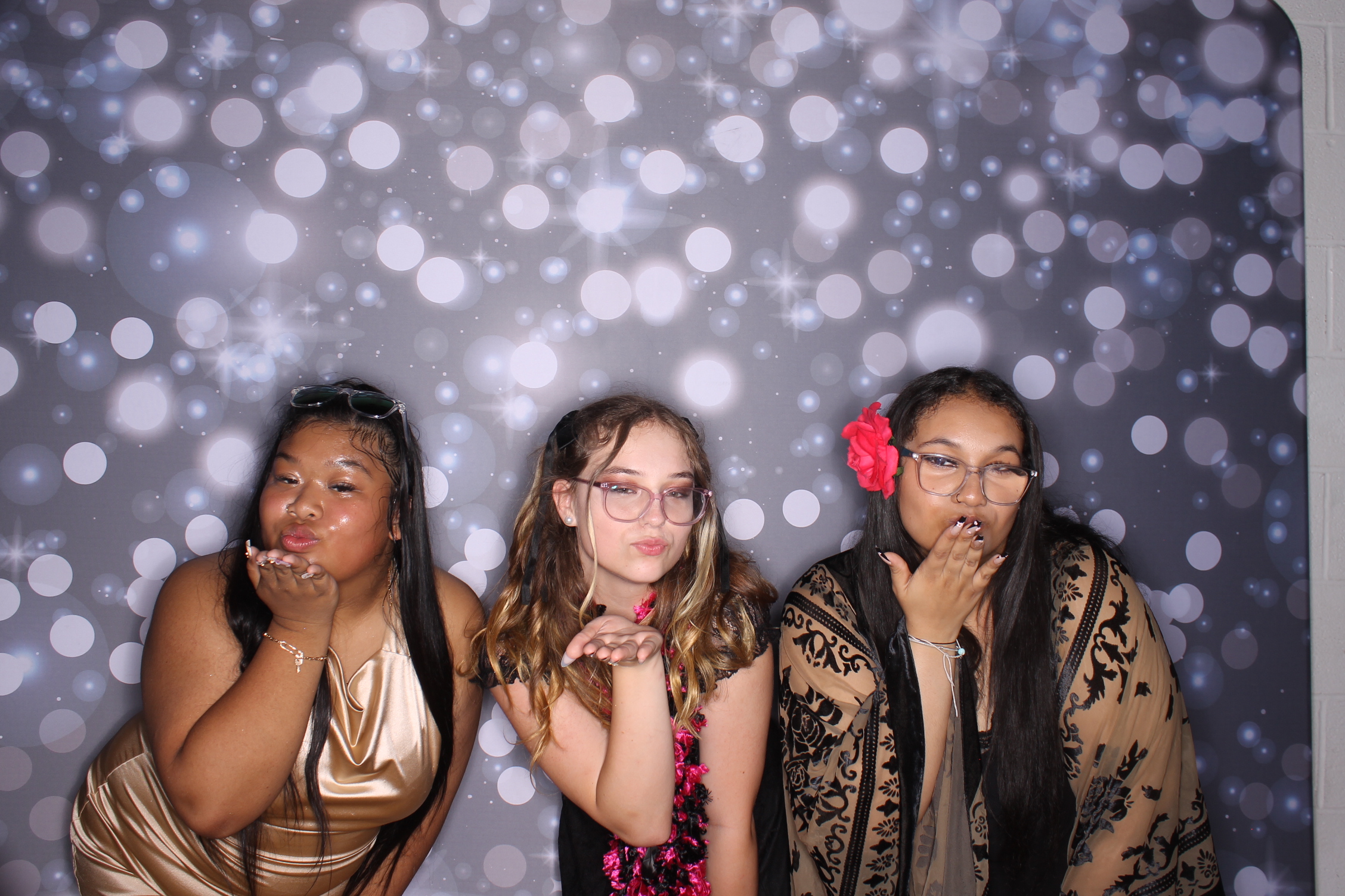 Deer Park Homecoming | View more photos from the event at gallery.photoboothcincy.com/u/PhotoBoothCincy/Deer-Park-Homecoming