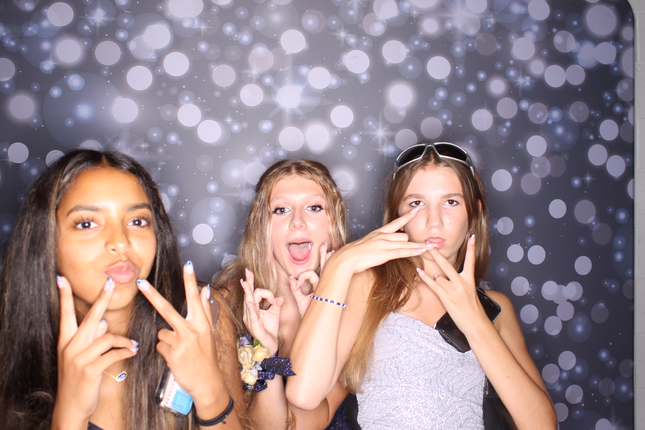 Deer Park Homecoming | View more photos from the event at gallery.photoboothcincy.com/u/PhotoBoothCincy/Deer-Park-Homecoming