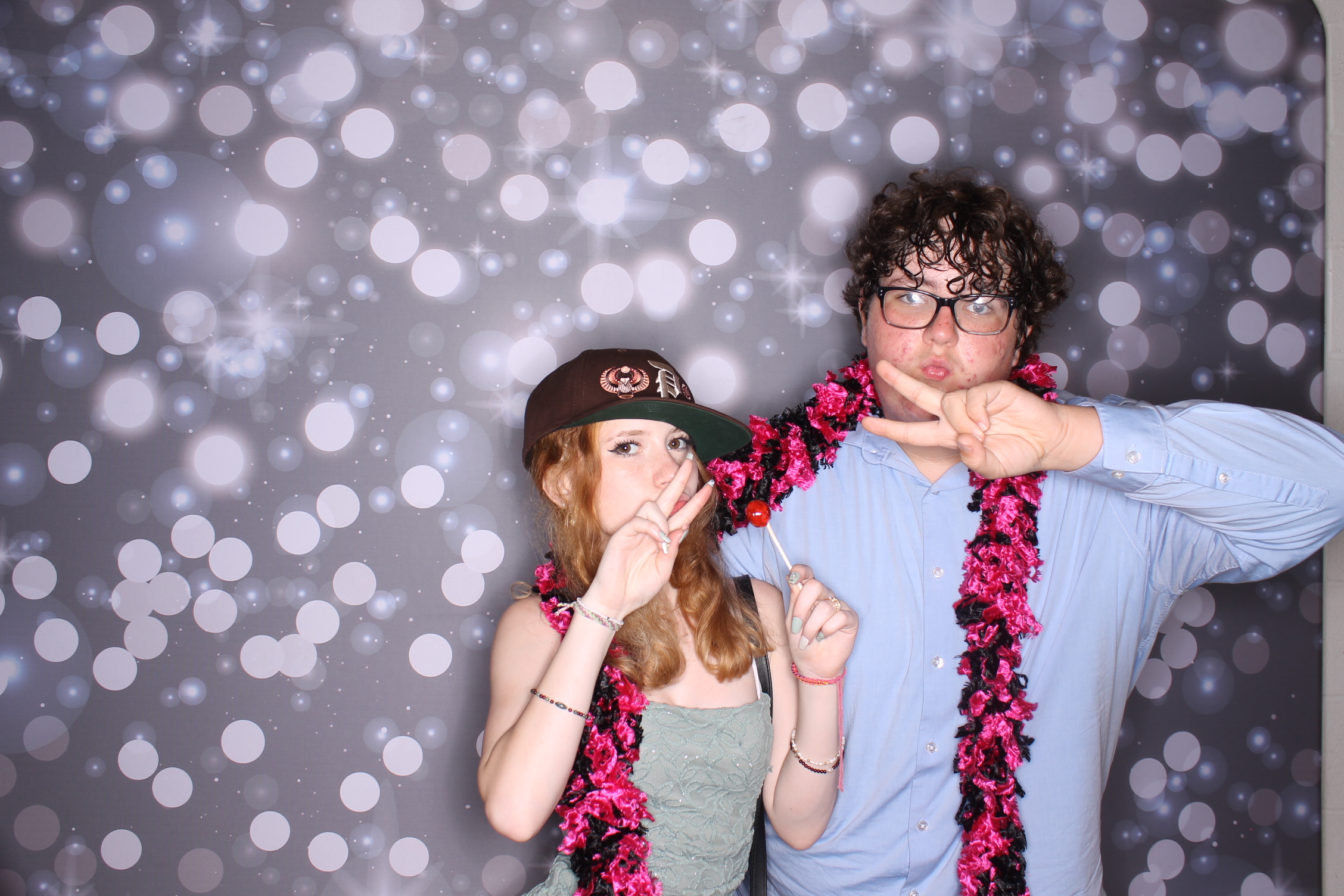 Deer Park Homecoming | View more photos from the event at gallery.photoboothcincy.com/u/PhotoBoothCincy/Deer-Park-Homecoming