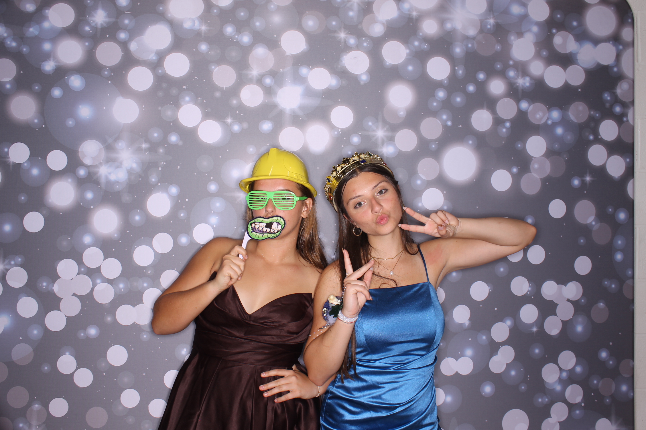 Deer Park Homecoming | View more photos from the event at gallery.photoboothcincy.com/u/PhotoBoothCincy/Deer-Park-Homecoming