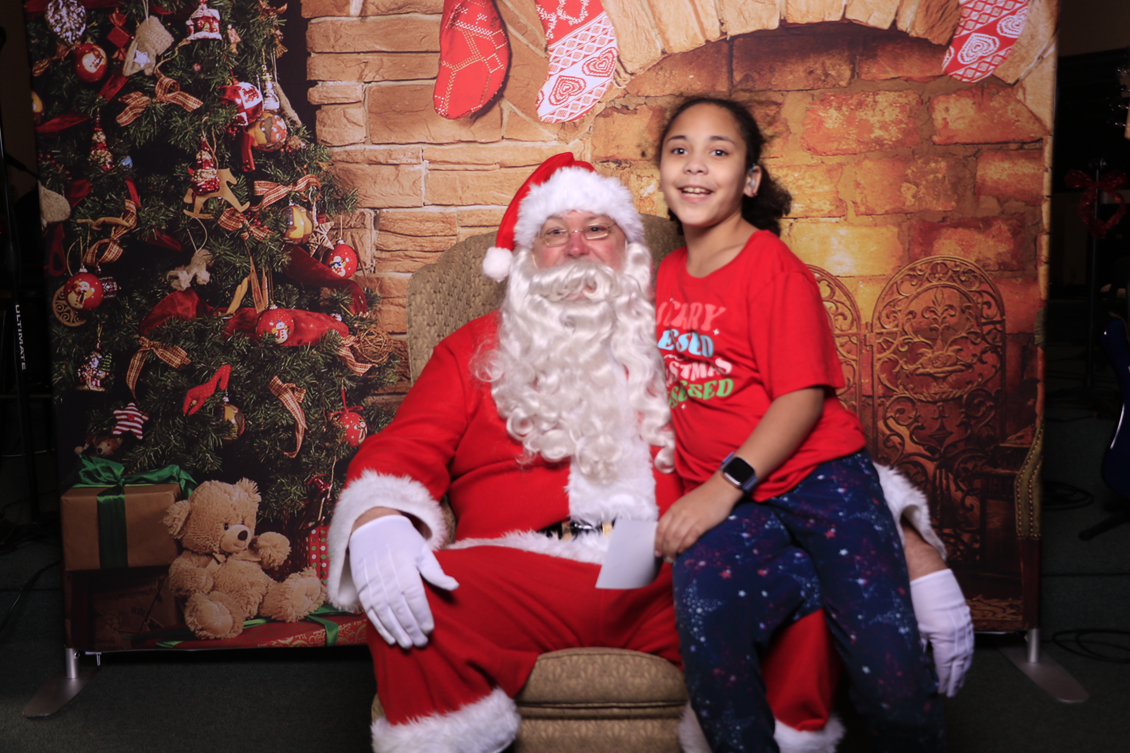 Donuts with Santa | View more photos from the event at gallery.photoboothcincy.com/u/PhotoBoothCincy/Donuts-with-Santa