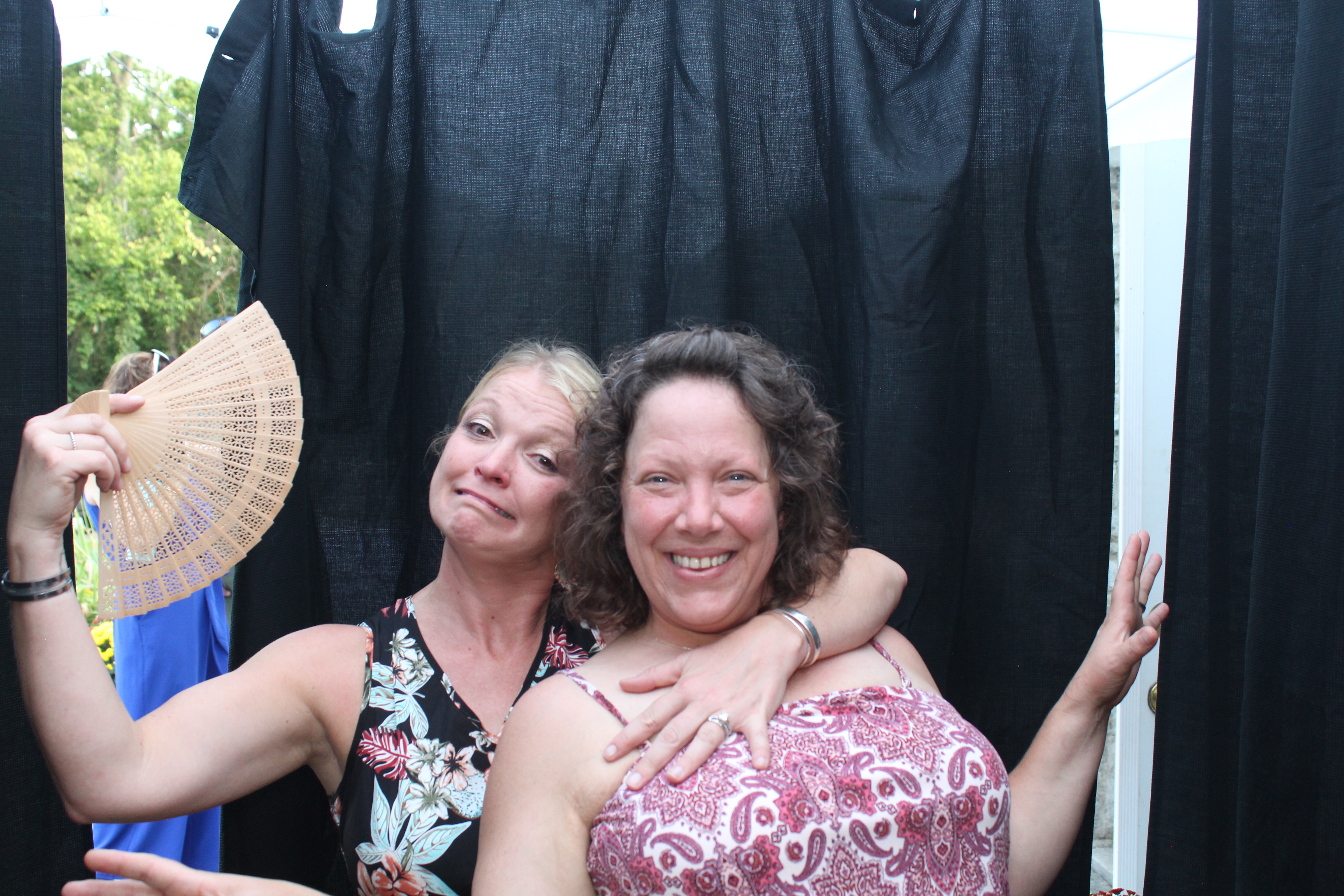 EJ & Ryan | View more photos from the event at gallery.photoboothcincy.com/u/PhotoBoothCincy/EJ-Ryan