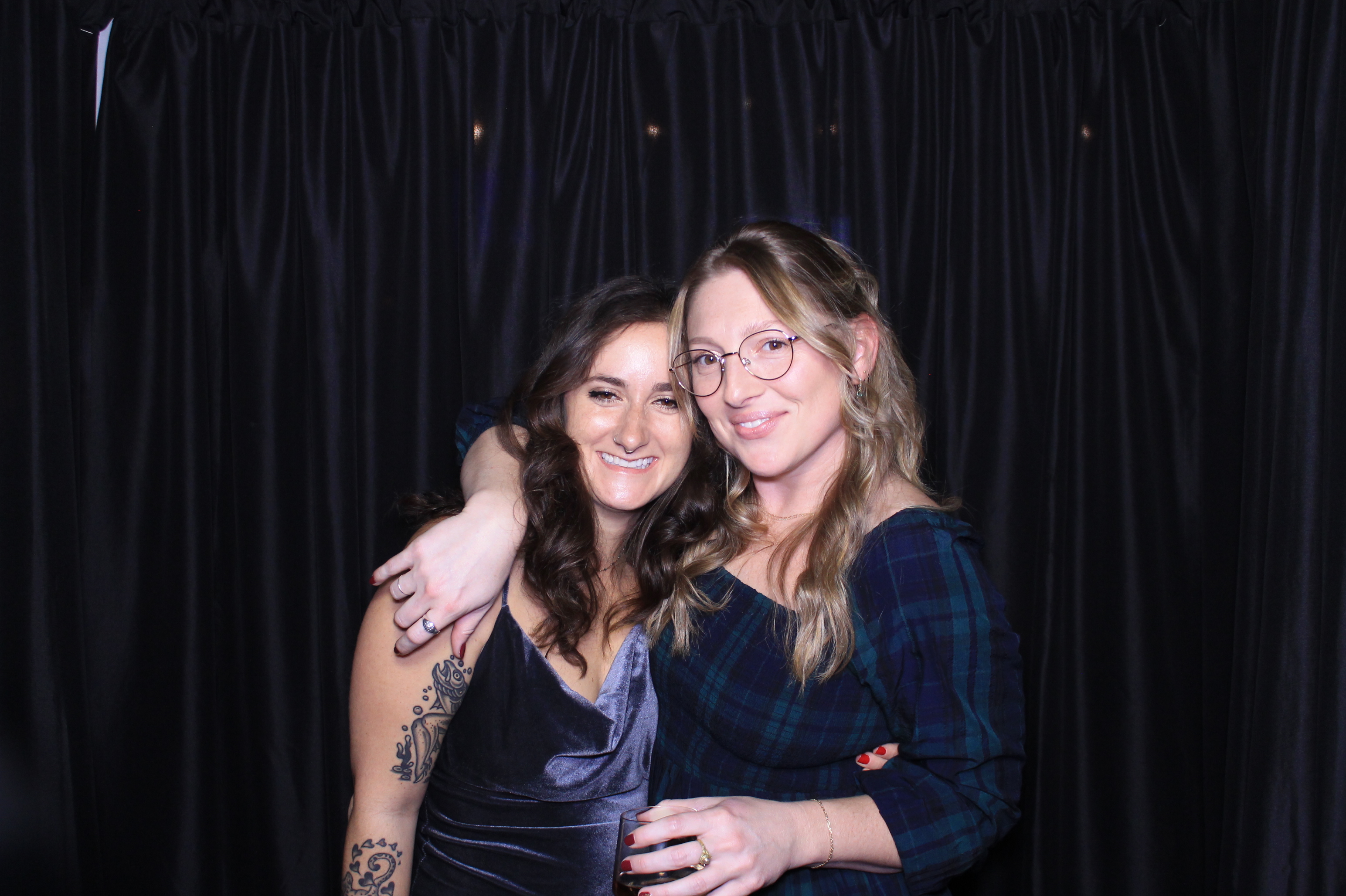 Easy Way Holiday Party | View more photos from the event at gallery.photoboothcincy.com/u/PhotoBoothCincy/Easy-Way-Holiday-Party