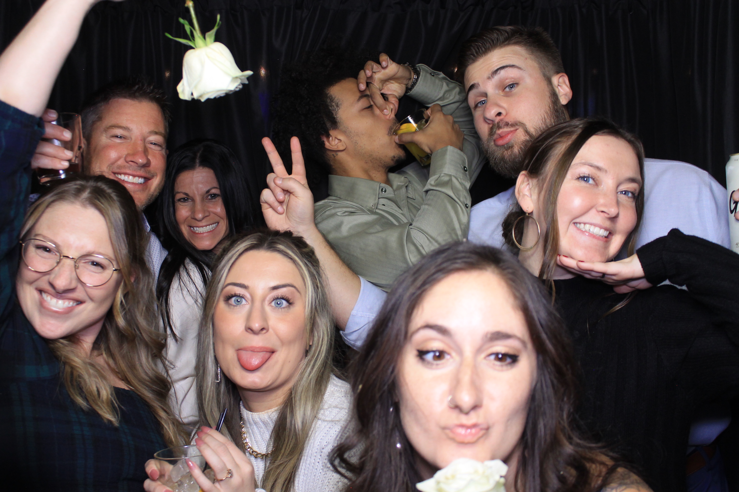 Easy Way Holiday Party | View more photos from the event at gallery.photoboothcincy.com/u/PhotoBoothCincy/Easy-Way-Holiday-Party