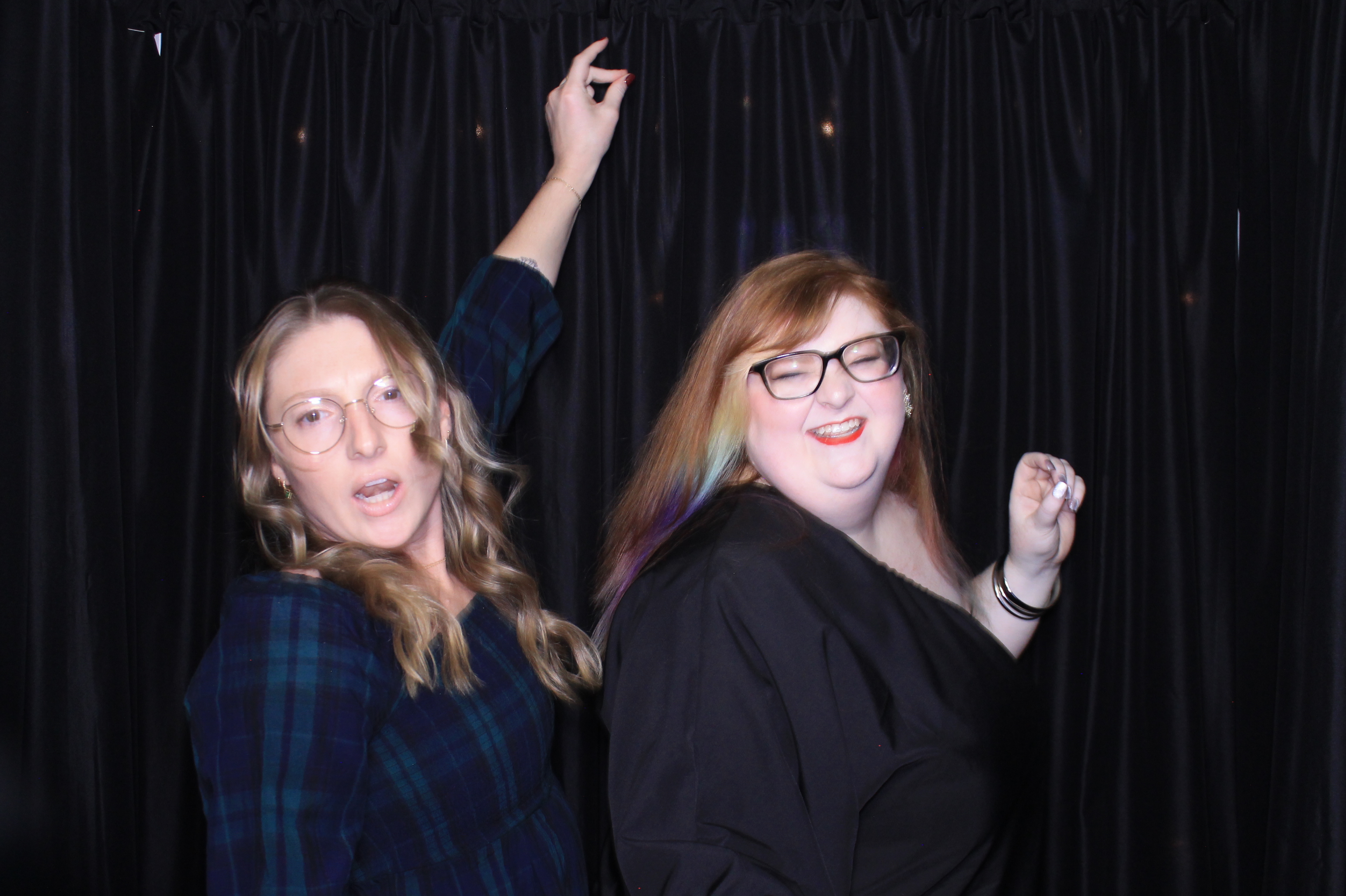 Easy Way Holiday Party | View more photos from the event at gallery.photoboothcincy.com/u/PhotoBoothCincy/Easy-Way-Holiday-Party