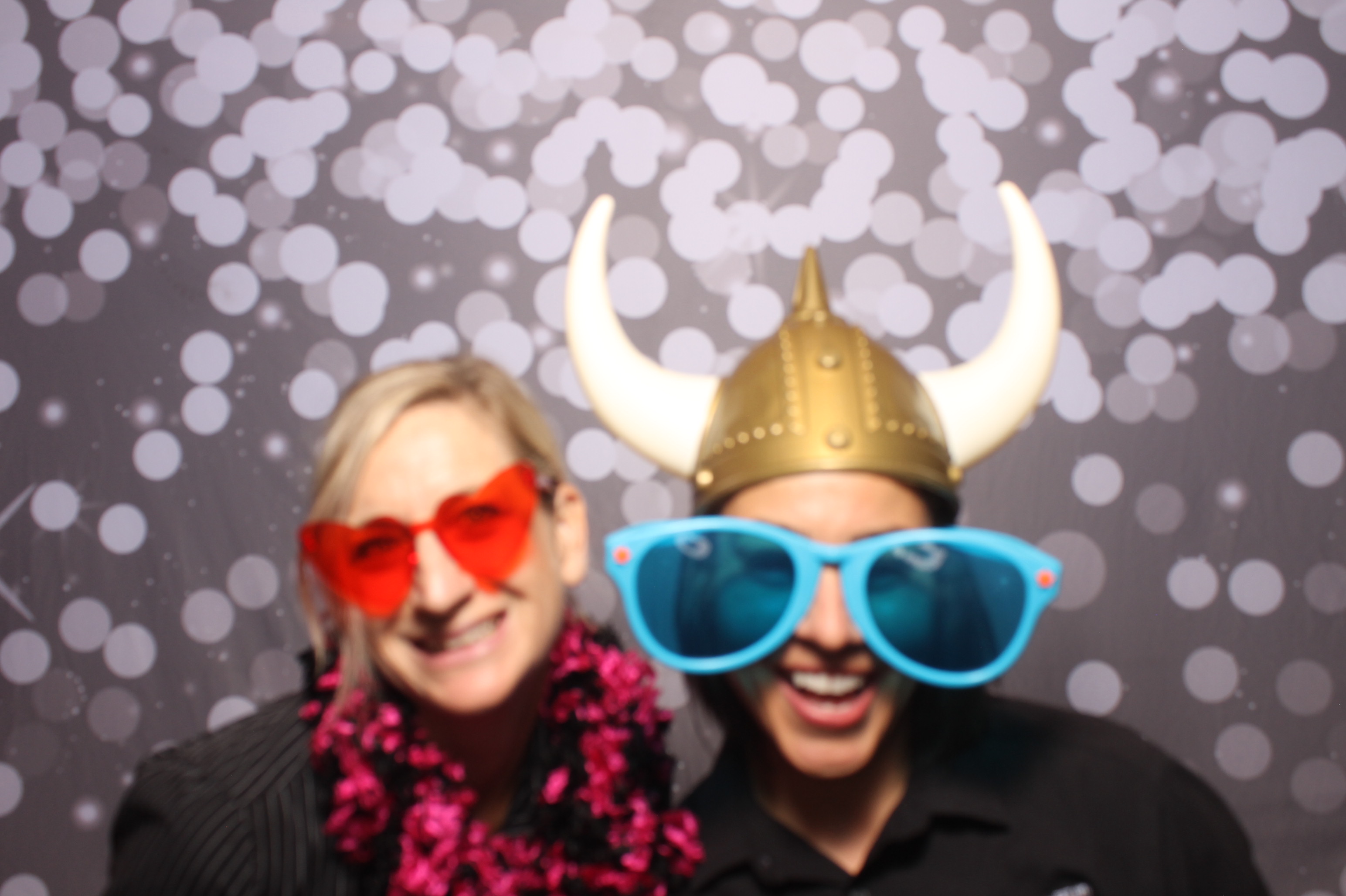 Ellen & Eli | View more photos from the event at gallery.photoboothcincy.com/u/PhotoBoothCincy/Ellen-Eli