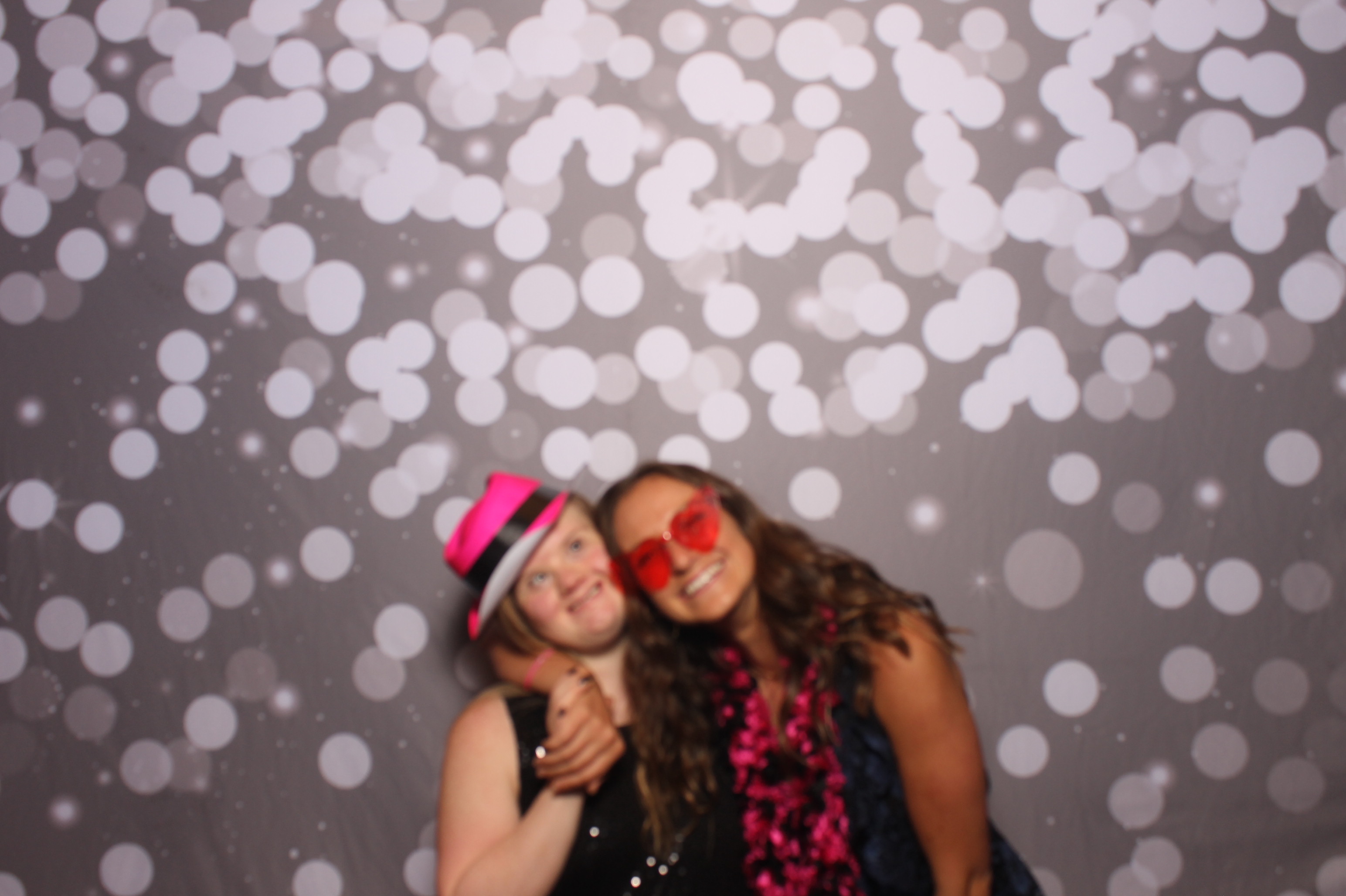 Ellen & Eli | View more photos from the event at gallery.photoboothcincy.com/u/PhotoBoothCincy/Ellen-Eli