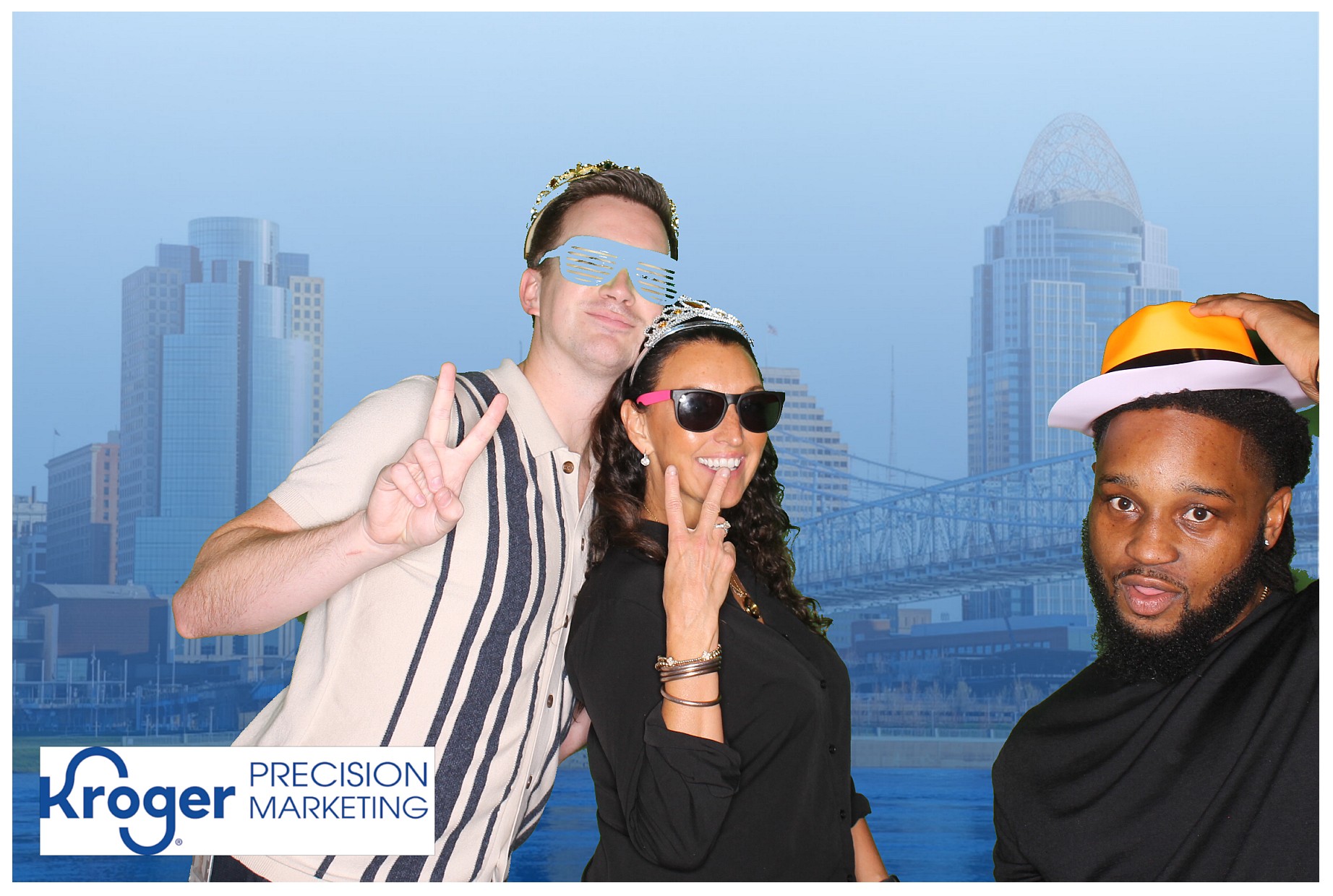 Employee Celebration! | View more photos from the event at gallery.photoboothcincy.com/u/PhotoBoothCincy/Employee-Celebration