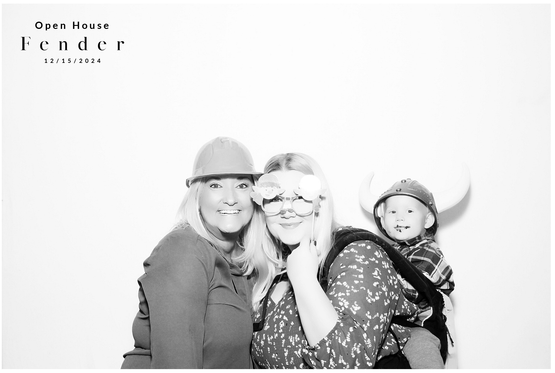 Fender Open House | View more photos from the event at gallery.photoboothcincy.com/u/PhotoBoothCincy/Fender-Open-House