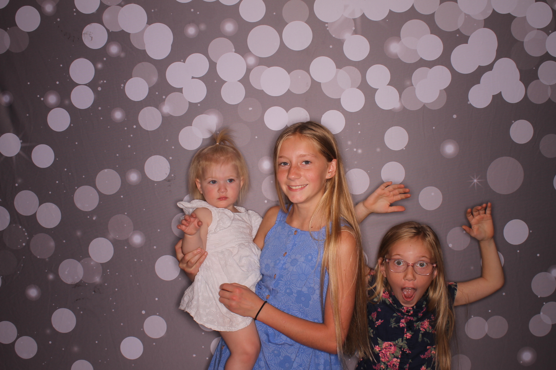 Friend Sunday | View more photos from the event at gallery.photoboothcincy.com/u/PhotoBoothCincy/Friend-Sunday-0