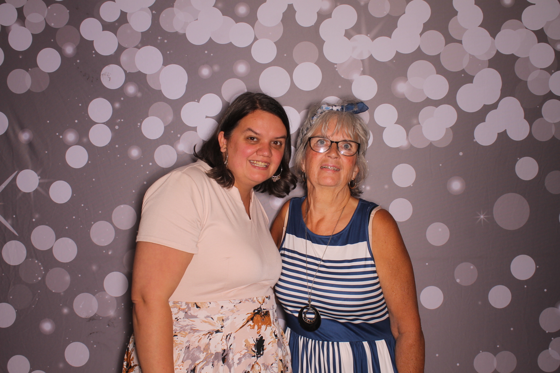Friend Sunday | View more photos from the event at gallery.photoboothcincy.com/u/PhotoBoothCincy/Friend-Sunday-0