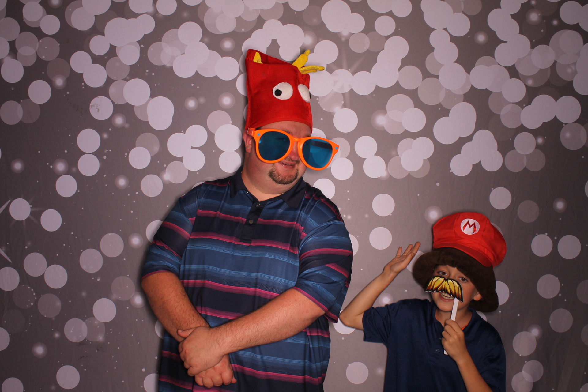 Friend Sunday | View more photos from the event at gallery.photoboothcincy.com/u/PhotoBoothCincy/Friend-Sunday-0