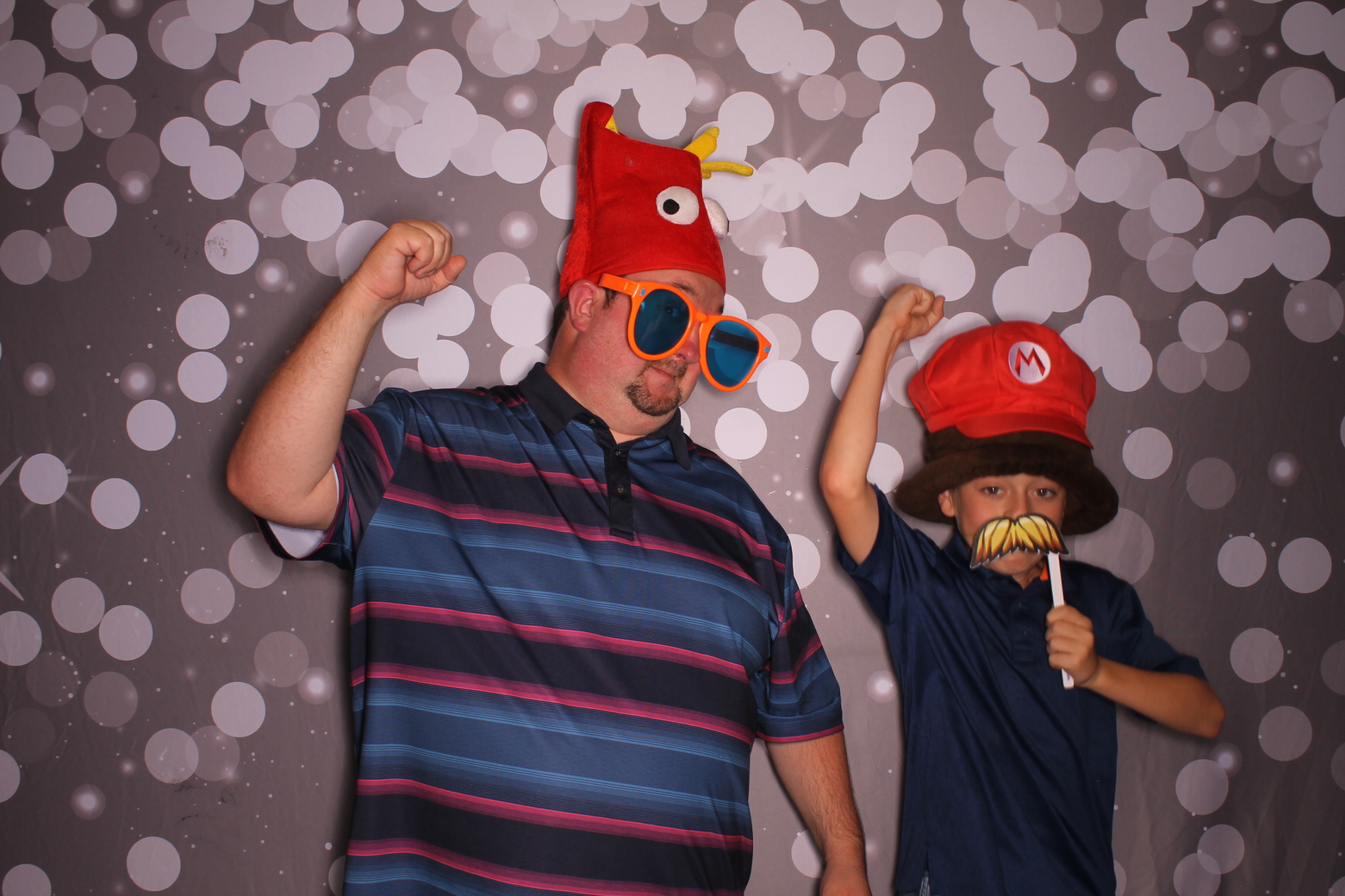 Friend Sunday | View more photos from the event at gallery.photoboothcincy.com/u/PhotoBoothCincy/Friend-Sunday-0
