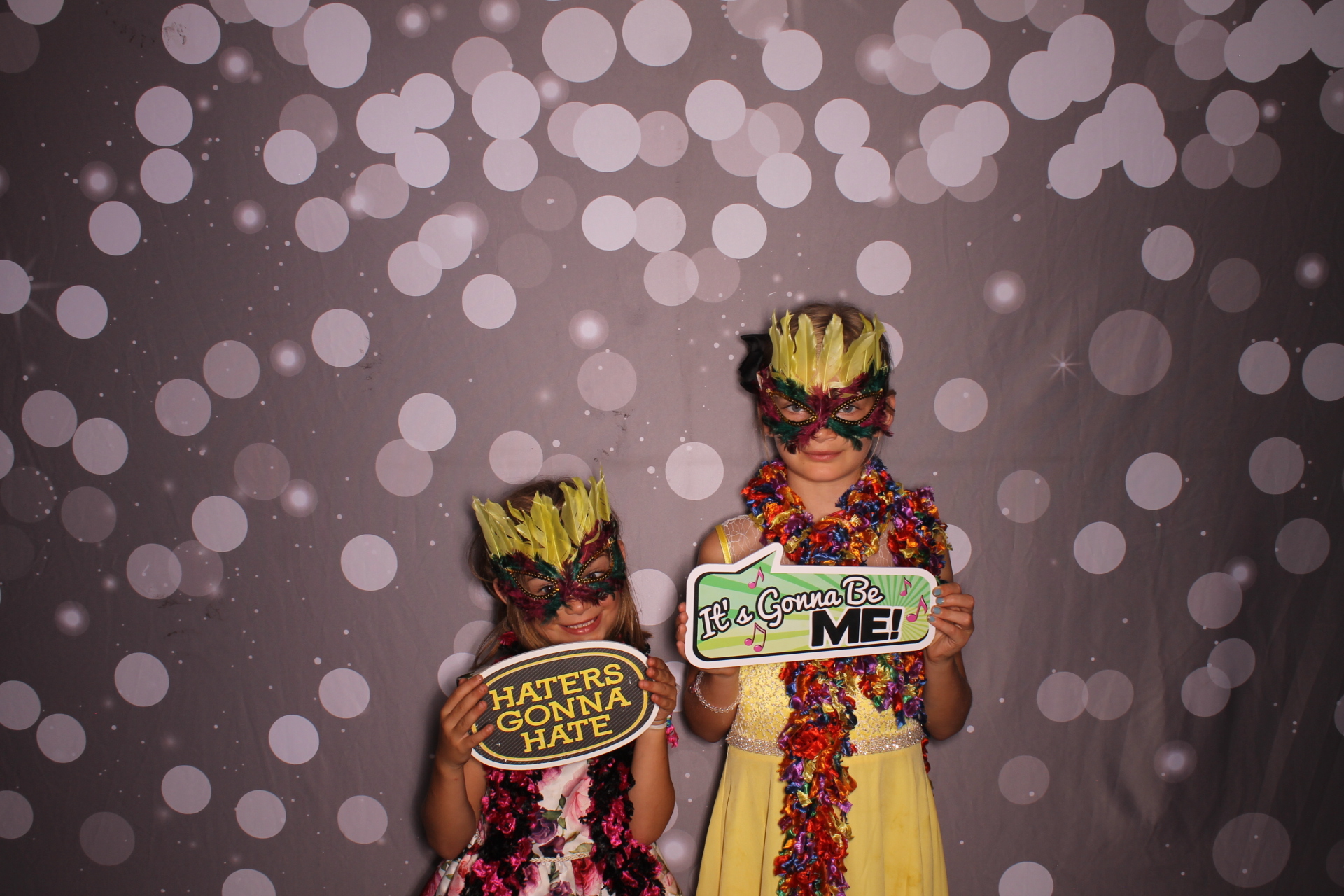 Friend Sunday | View more photos from the event at gallery.photoboothcincy.com/u/PhotoBoothCincy/Friend-Sunday-0