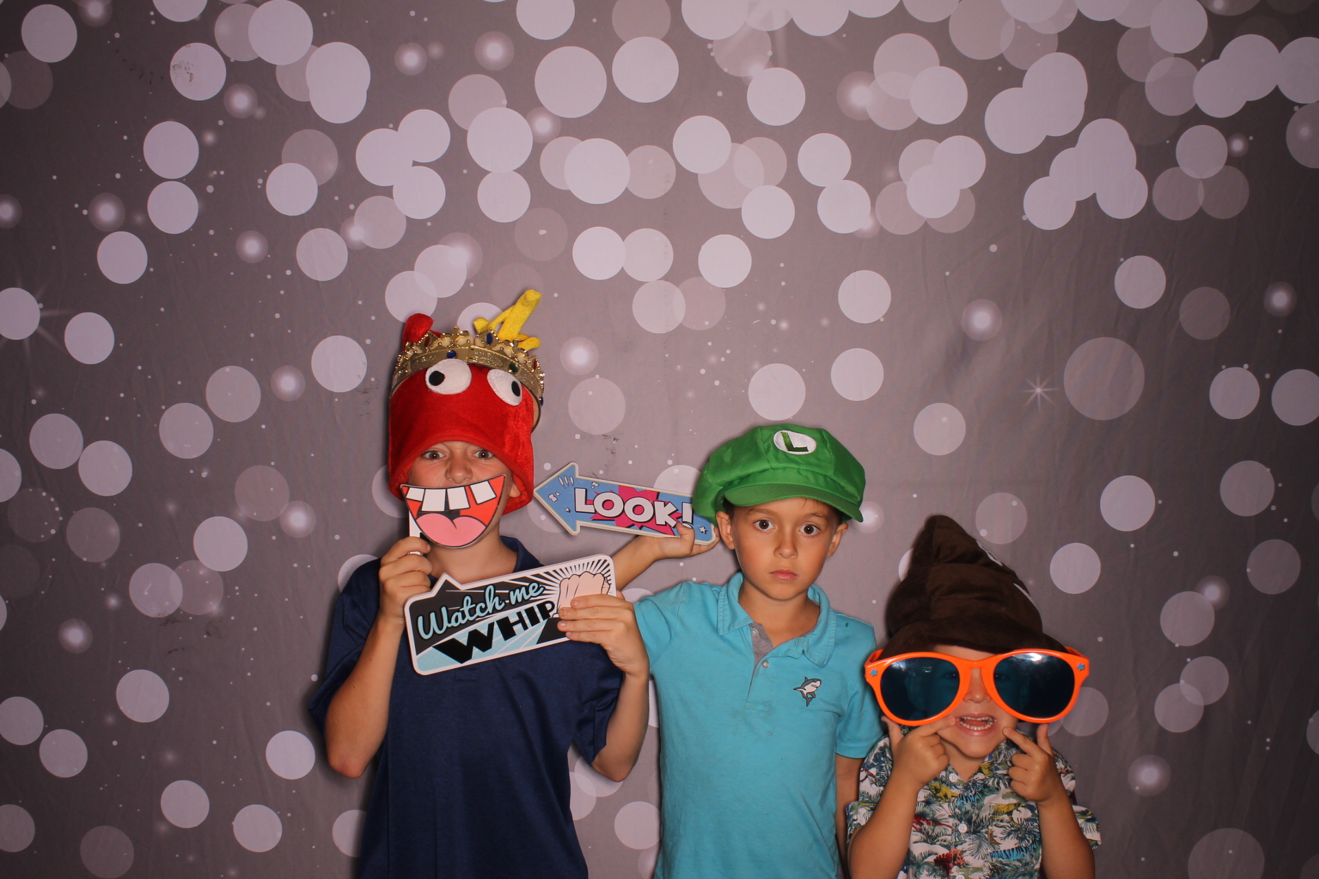 Friend Sunday | View more photos from the event at gallery.photoboothcincy.com/u/PhotoBoothCincy/Friend-Sunday-0