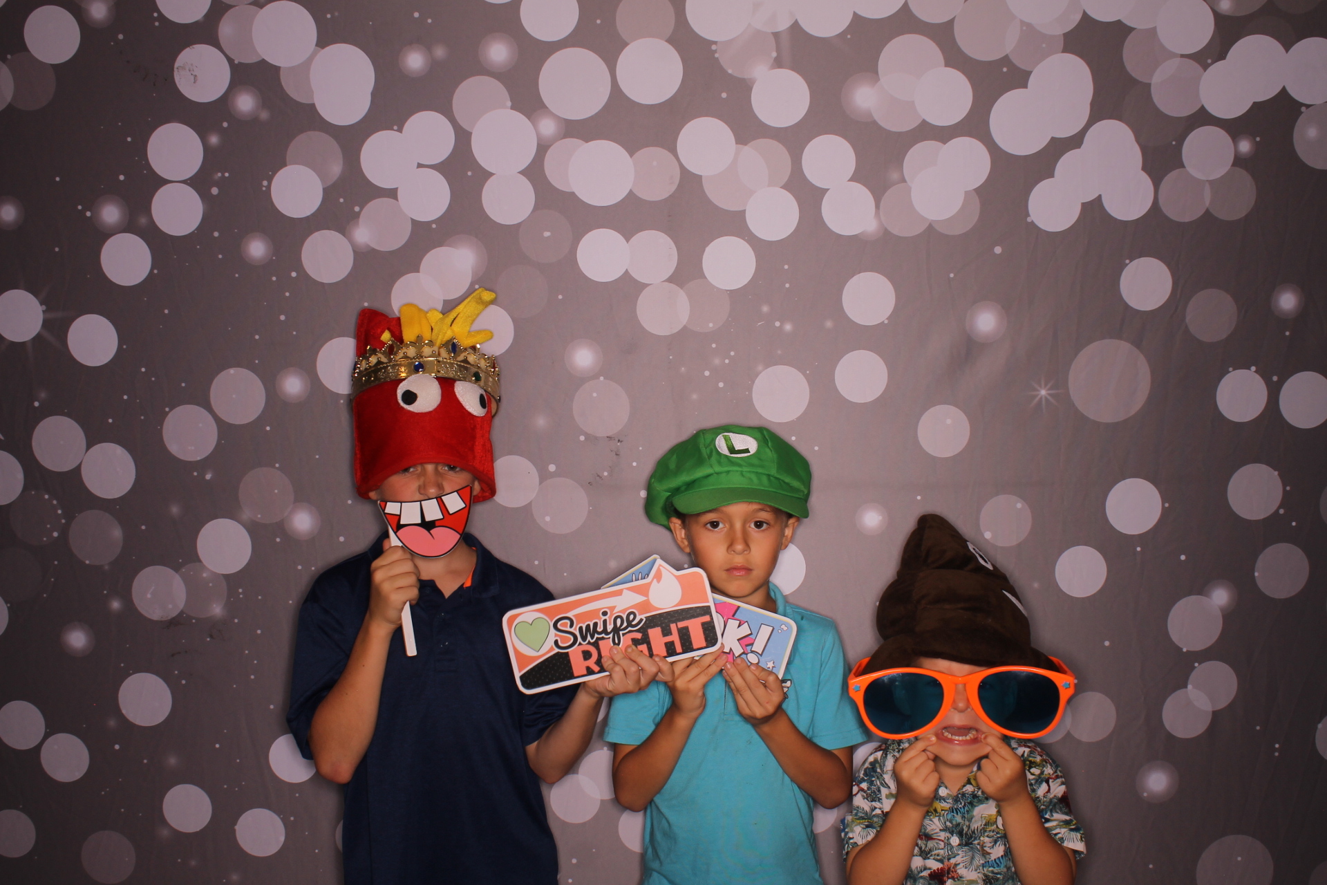 Friend Sunday | View more photos from the event at gallery.photoboothcincy.com/u/PhotoBoothCincy/Friend-Sunday-0