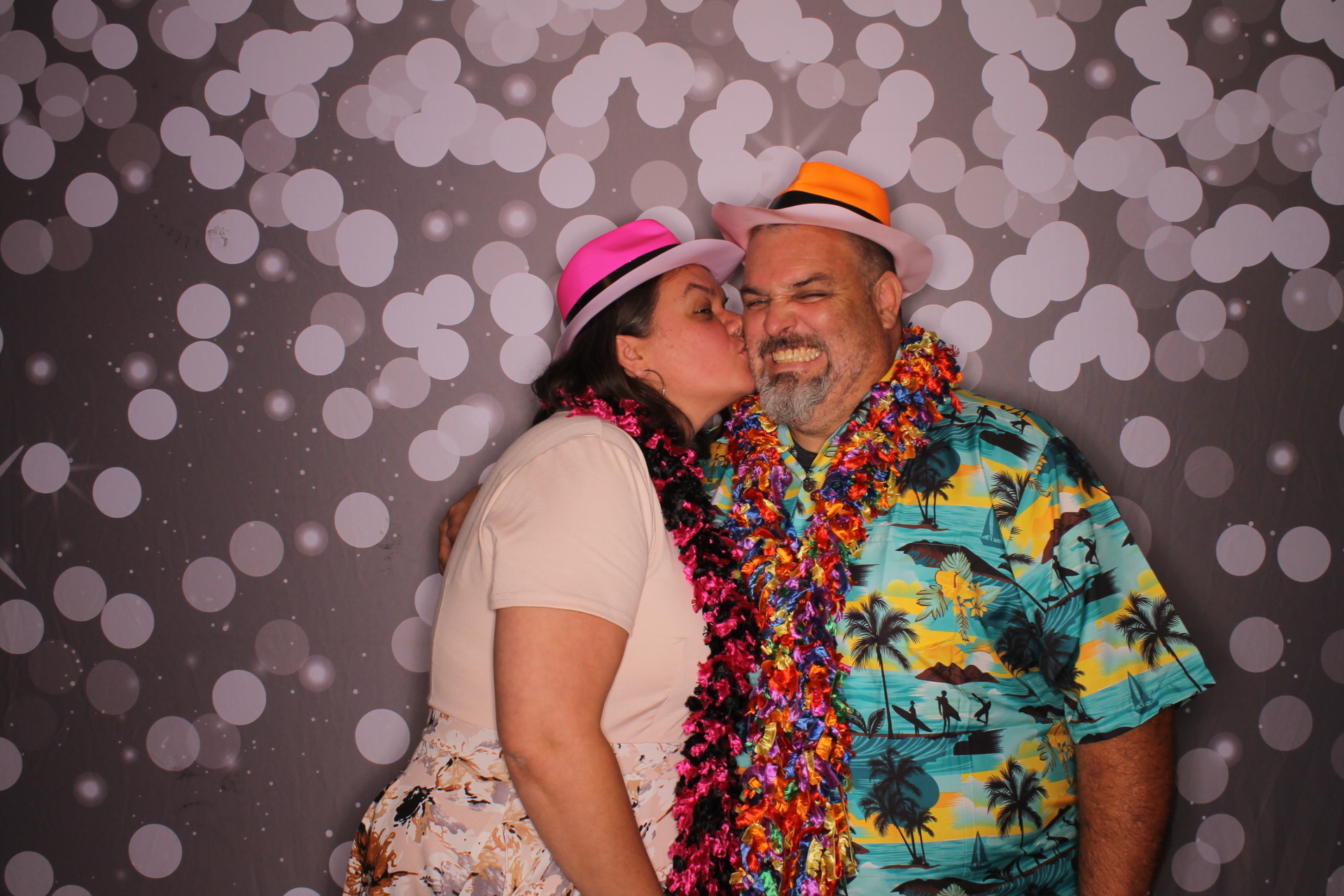 Friend Sunday | View more photos from the event at gallery.photoboothcincy.com/u/PhotoBoothCincy/Friend-Sunday-0