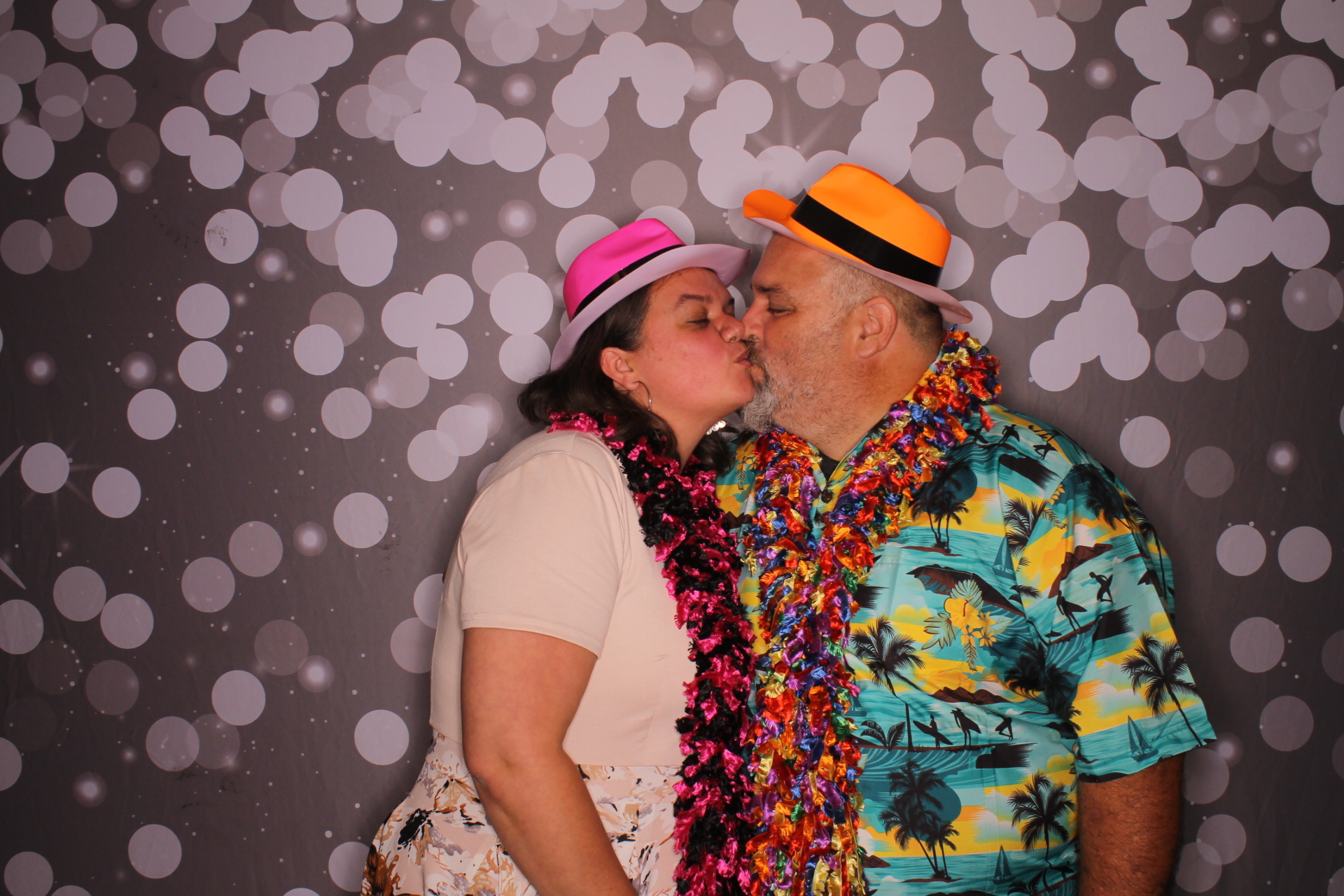 Friend Sunday | View more photos from the event at gallery.photoboothcincy.com/u/PhotoBoothCincy/Friend-Sunday-0