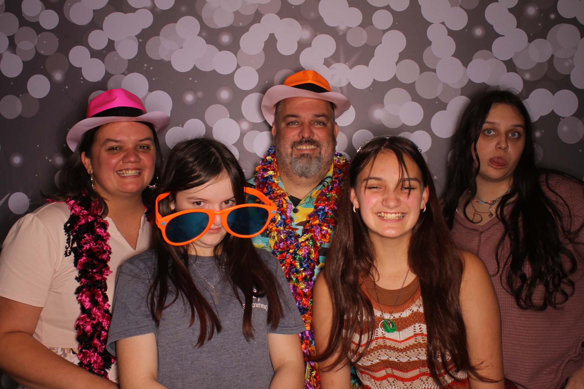 Friend Sunday | View more photos from the event at gallery.photoboothcincy.com/u/PhotoBoothCincy/Friend-Sunday-0