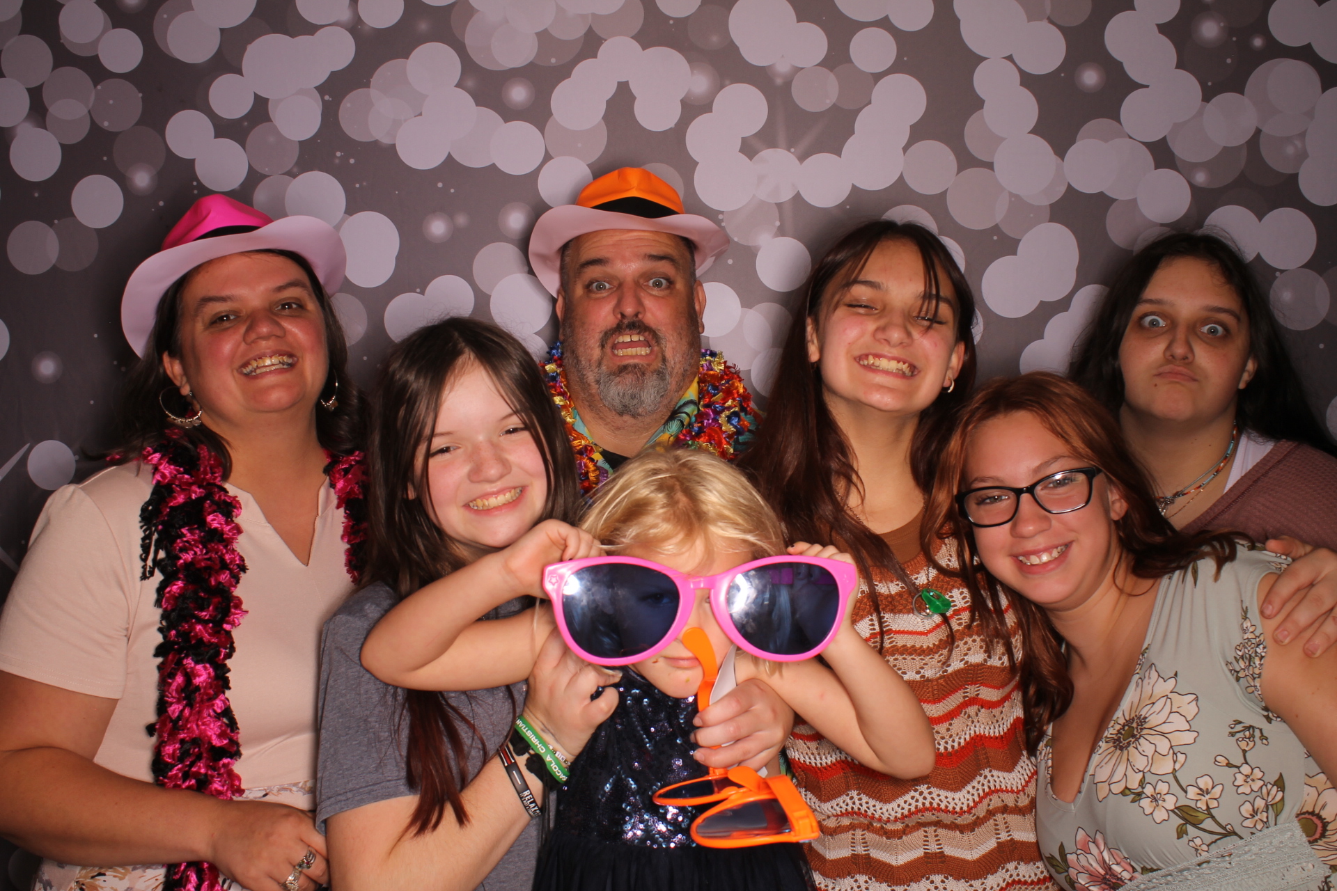 Friend Sunday | View more photos from the event at gallery.photoboothcincy.com/u/PhotoBoothCincy/Friend-Sunday-0