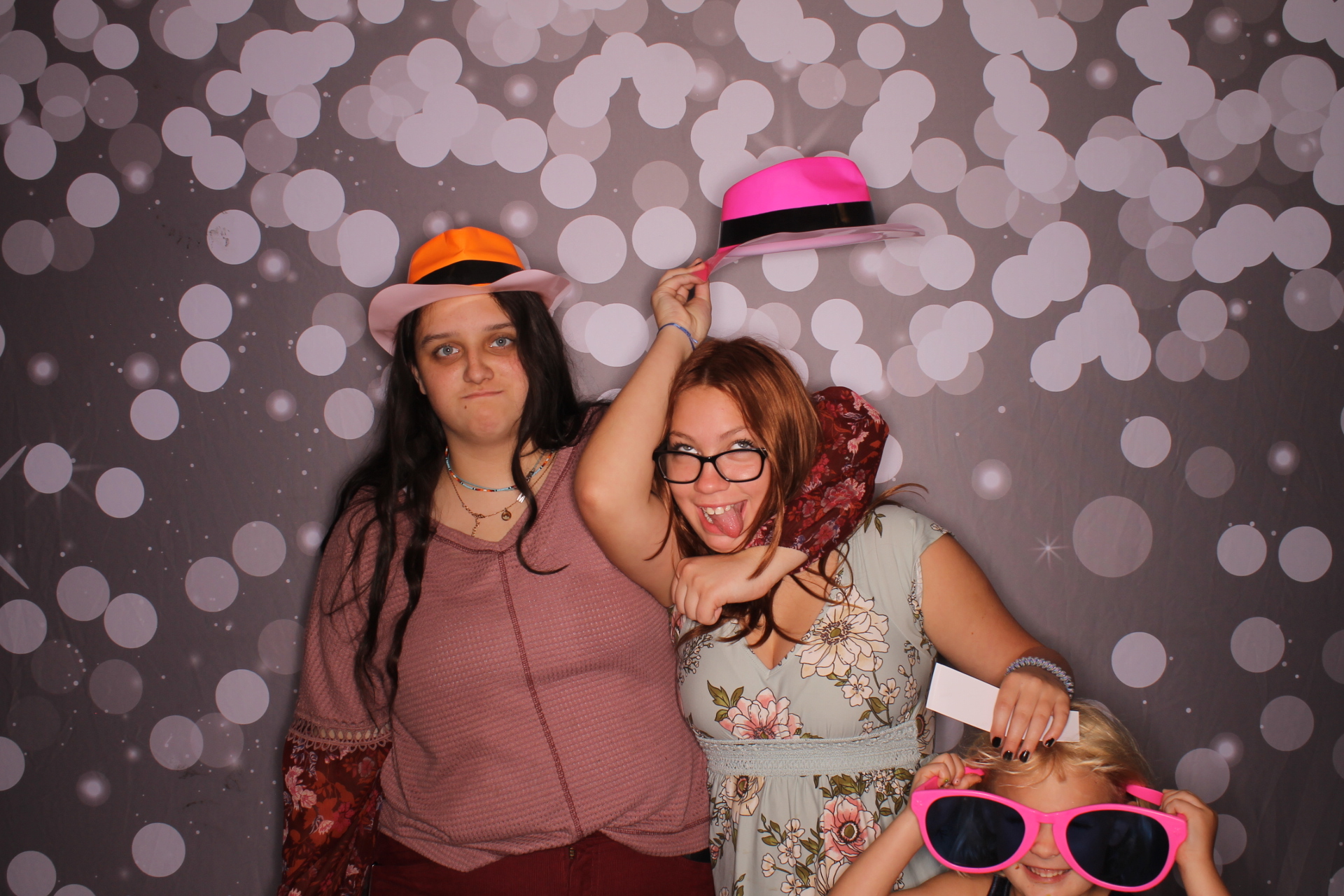 Friend Sunday | View more photos from the event at gallery.photoboothcincy.com/u/PhotoBoothCincy/Friend-Sunday-0