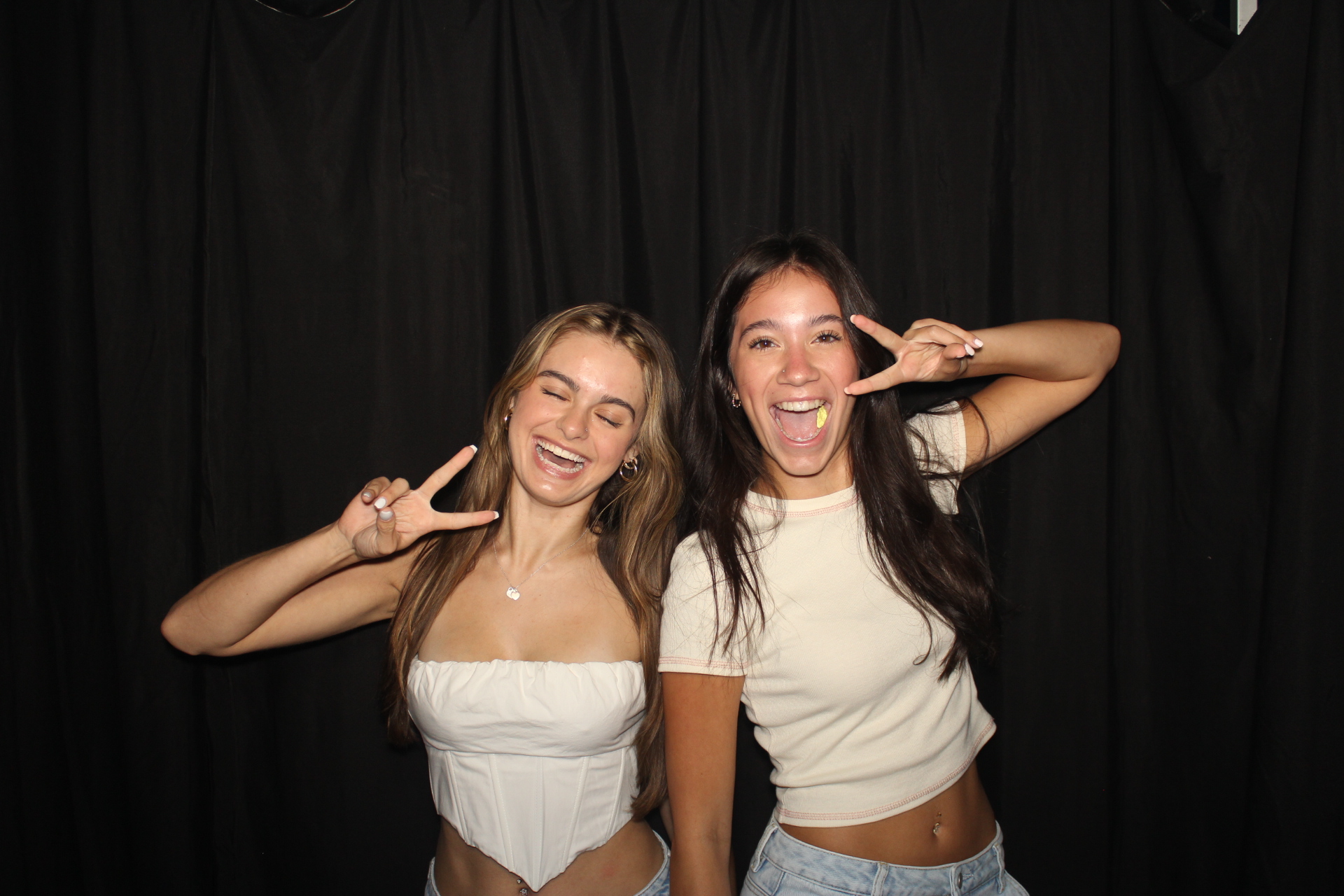 FroshMosh | View more photos from the event at gallery.photoboothcincy.com/u/PhotoBoothCincy/FroshMosh