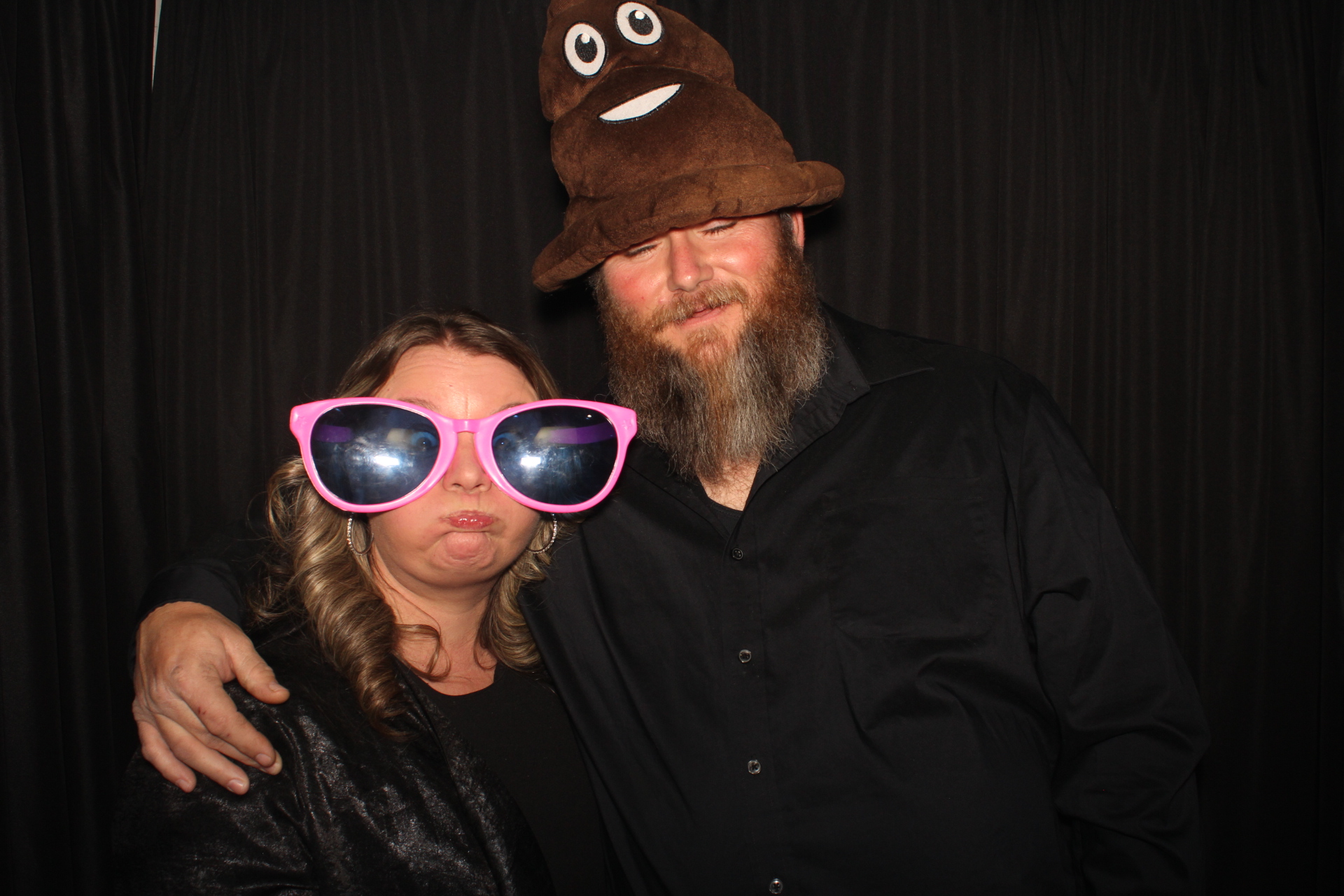 GE Holiday Party  | View more photos from the event at gallery.photoboothcincy.com/u/PhotoBoothCincy/GE-Holiday-Party