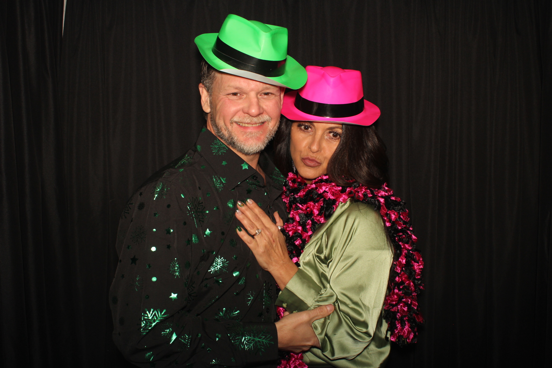 GE Holiday Party  | View more photos from the event at gallery.photoboothcincy.com/u/PhotoBoothCincy/GE-Holiday-Party