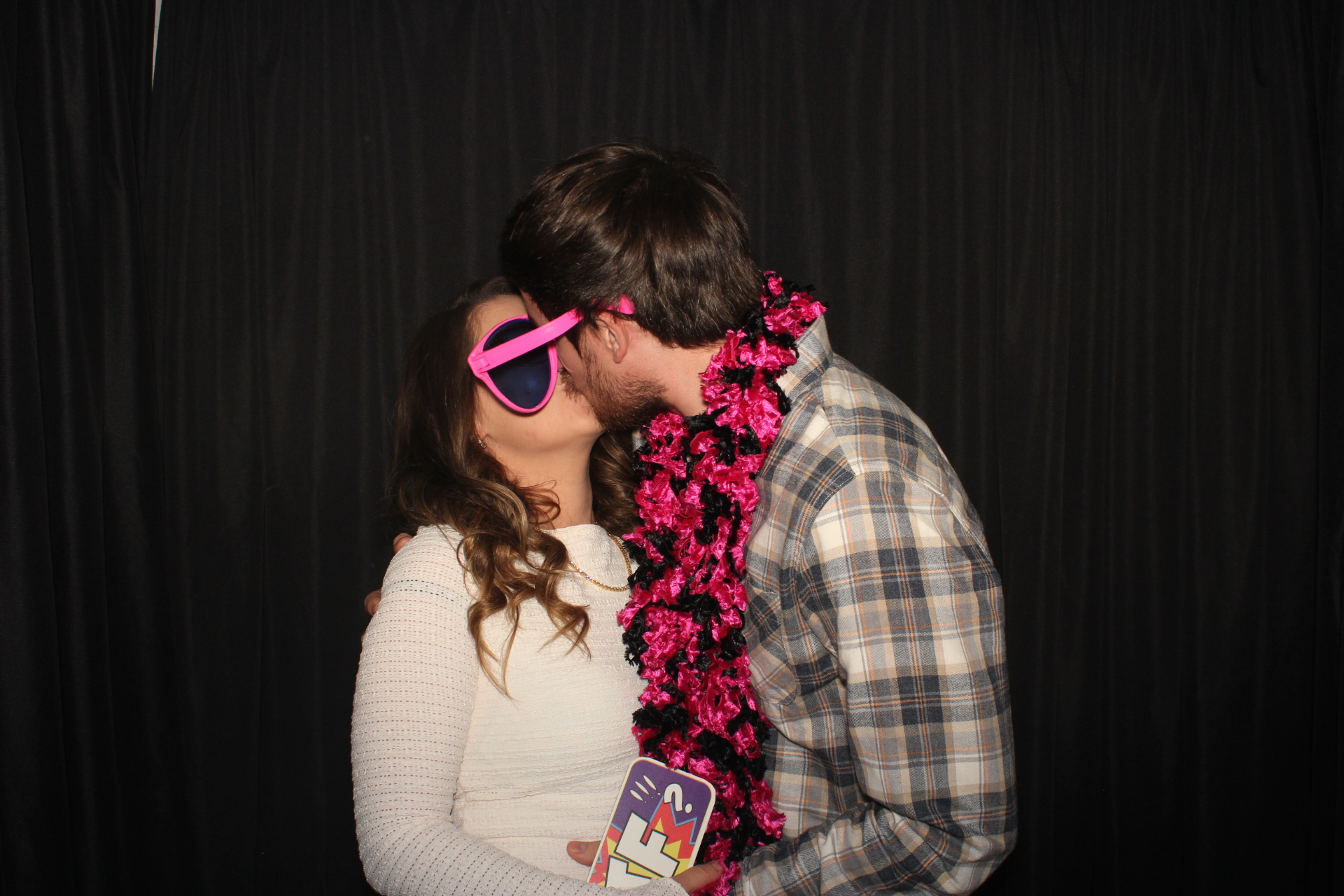 GE Holiday Party  | View more photos from the event at gallery.photoboothcincy.com/u/PhotoBoothCincy/GE-Holiday-Party