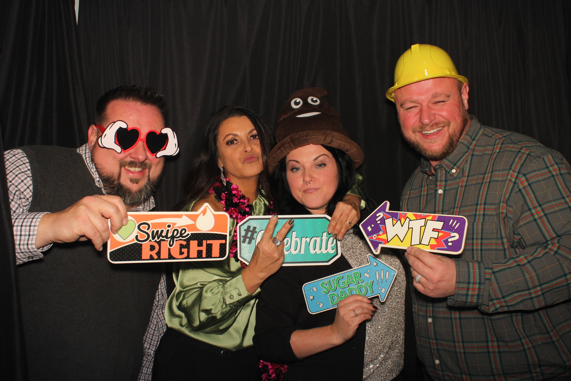 GE Holiday Party  | View more photos from the event at gallery.photoboothcincy.com/u/PhotoBoothCincy/GE-Holiday-Party