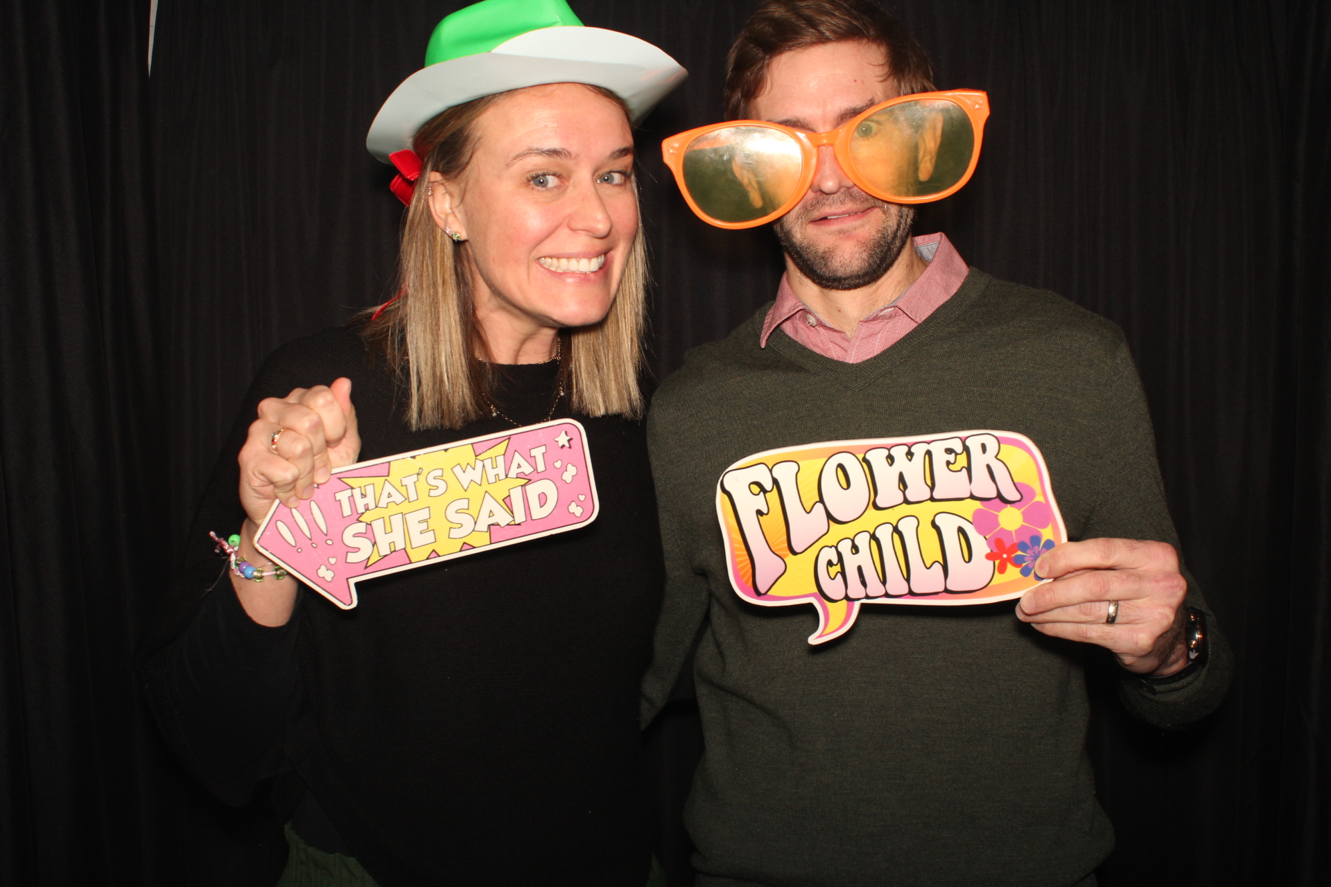GE Holiday Party  | View more photos from the event at gallery.photoboothcincy.com/u/PhotoBoothCincy/GE-Holiday-Party