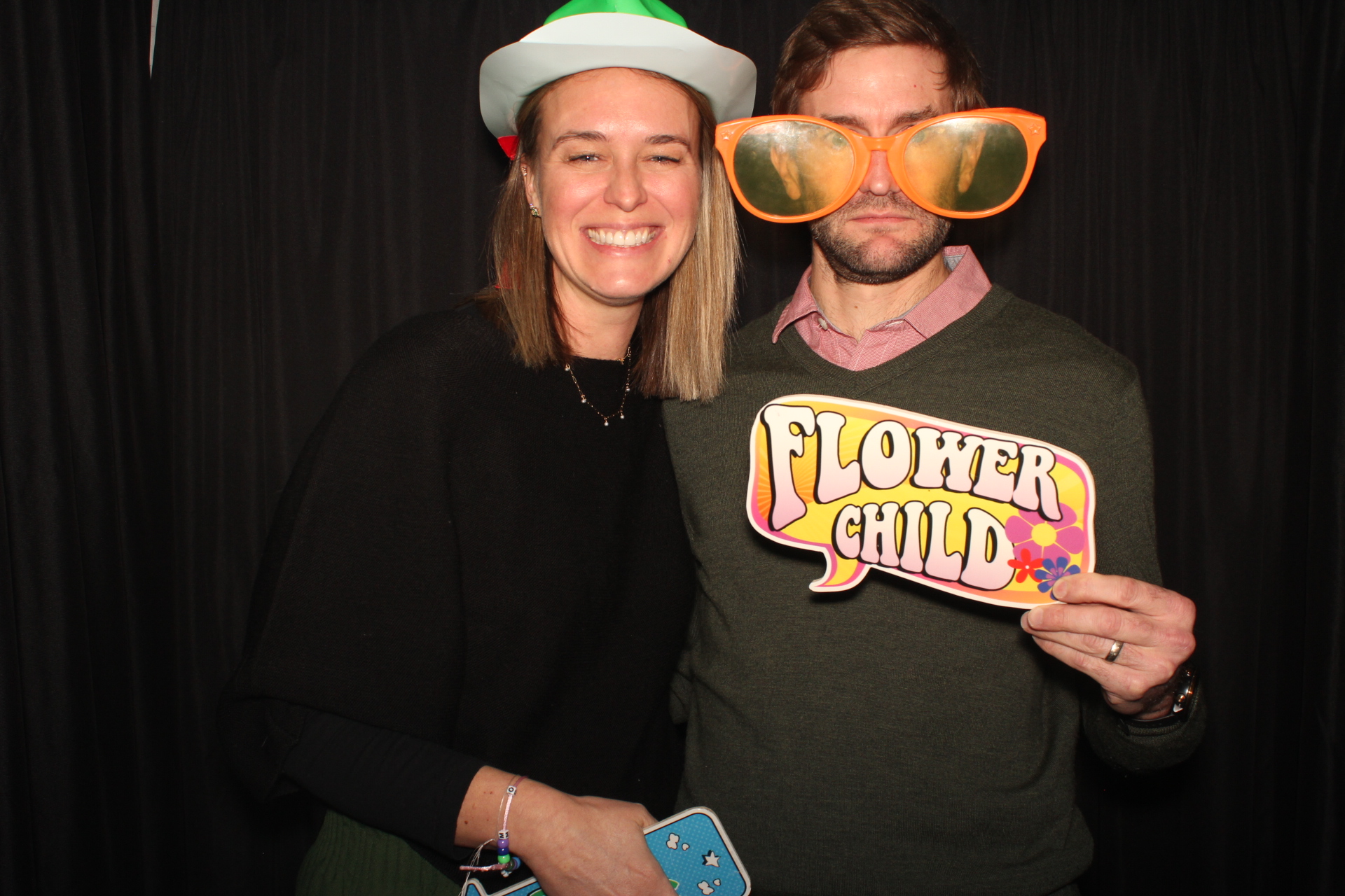GE Holiday Party  | View more photos from the event at gallery.photoboothcincy.com/u/PhotoBoothCincy/GE-Holiday-Party