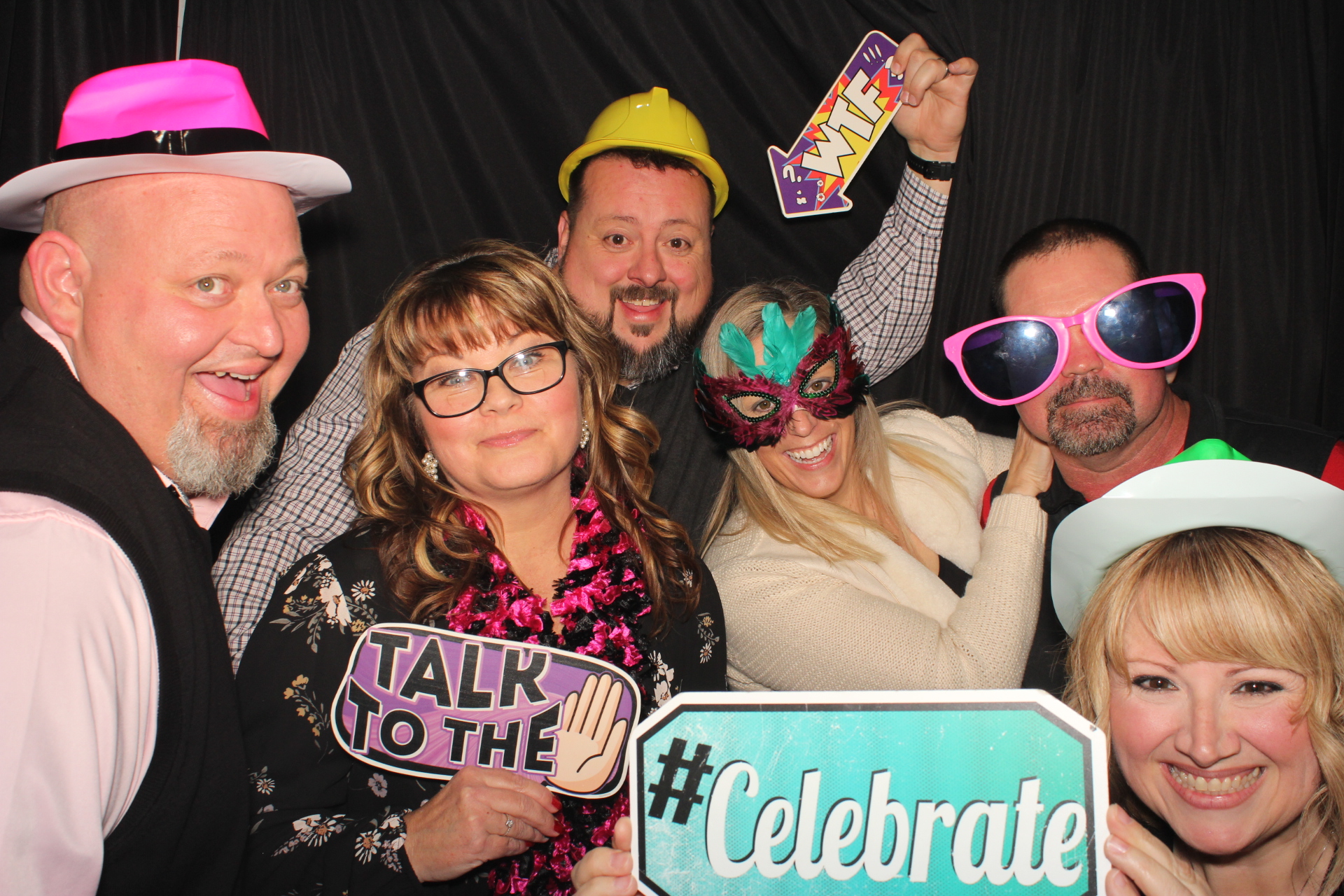 GE Holiday Party  | View more photos from the event at gallery.photoboothcincy.com/u/PhotoBoothCincy/GE-Holiday-Party