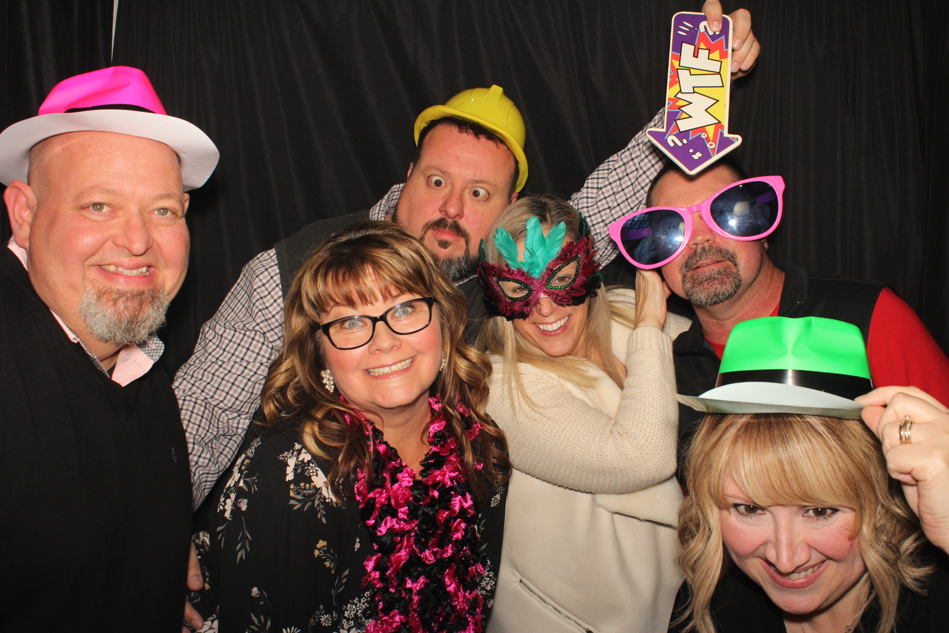 GE Holiday Party  | View more photos from the event at gallery.photoboothcincy.com/u/PhotoBoothCincy/GE-Holiday-Party
