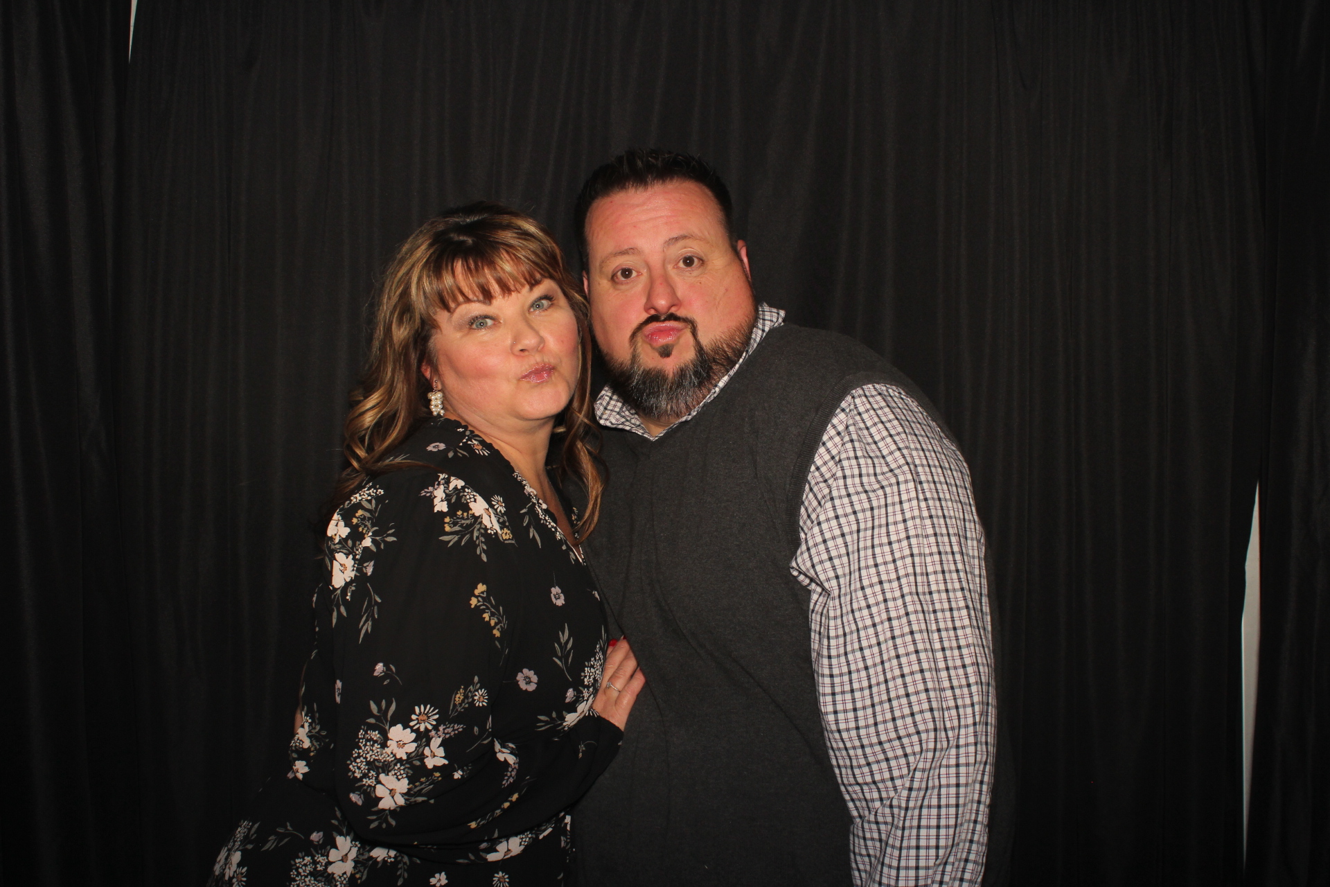 GE Holiday Party  | View more photos from the event at gallery.photoboothcincy.com/u/PhotoBoothCincy/GE-Holiday-Party