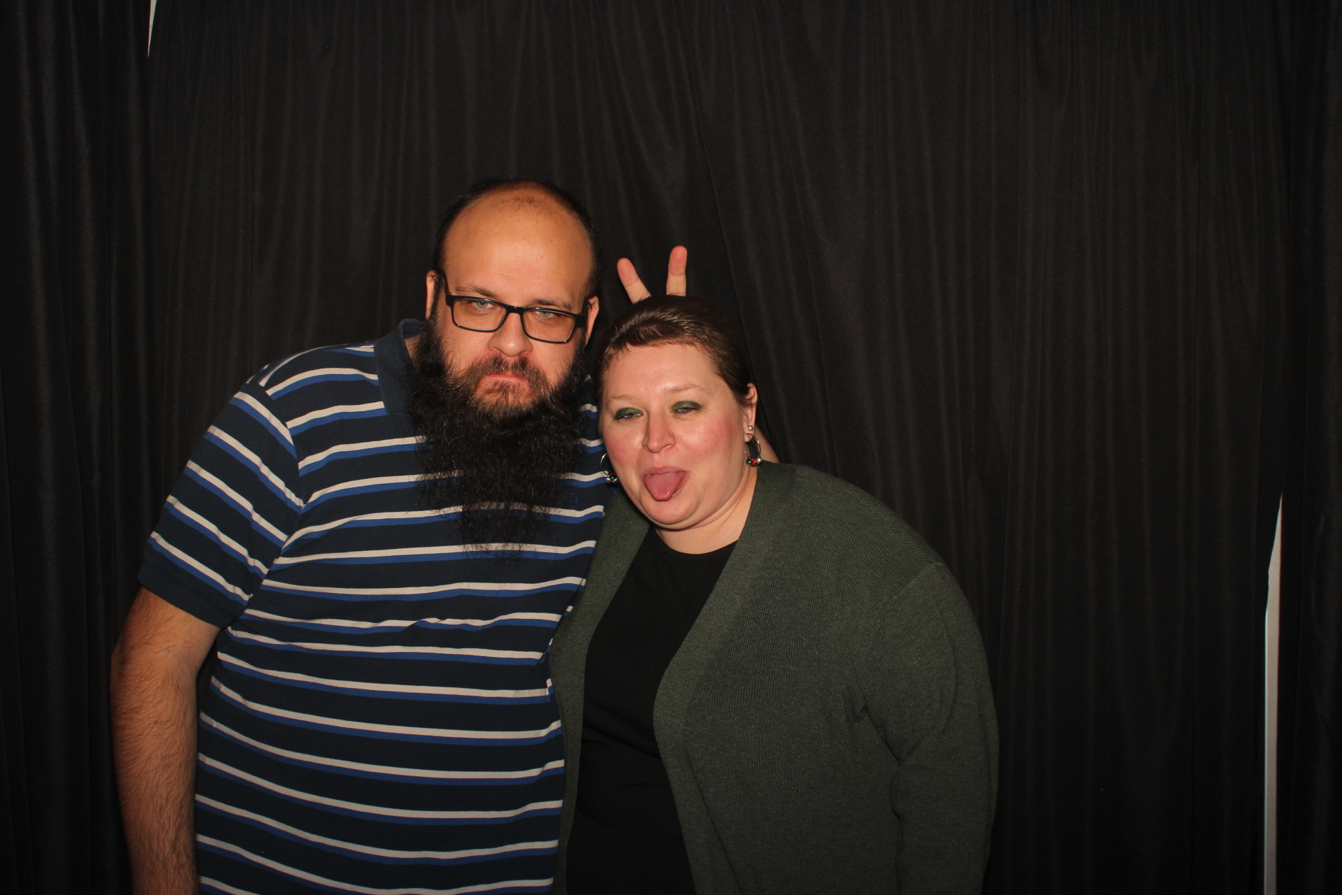GE Holiday Party  | View more photos from the event at gallery.photoboothcincy.com/u/PhotoBoothCincy/GE-Holiday-Party