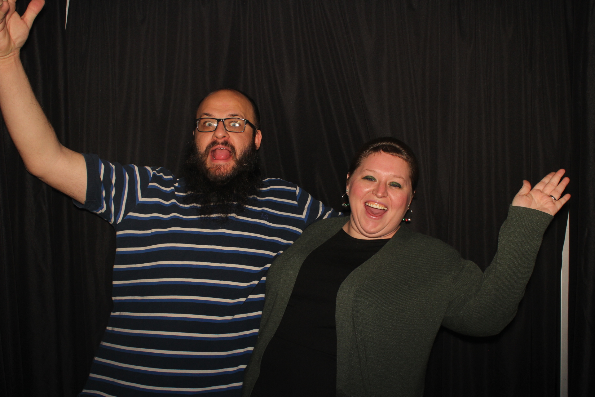 GE Holiday Party  | View more photos from the event at gallery.photoboothcincy.com/u/PhotoBoothCincy/GE-Holiday-Party