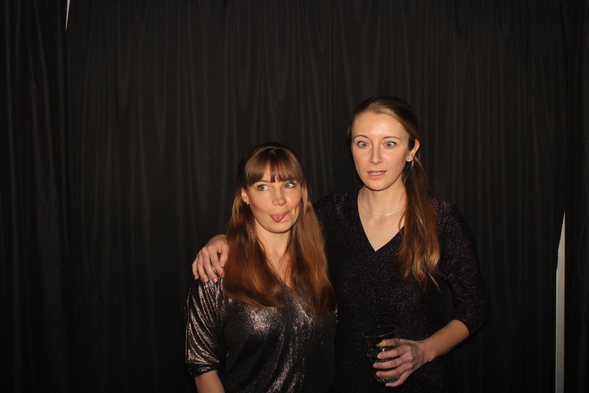 GE Holiday Party  | View more photos from the event at gallery.photoboothcincy.com/u/PhotoBoothCincy/GE-Holiday-Party