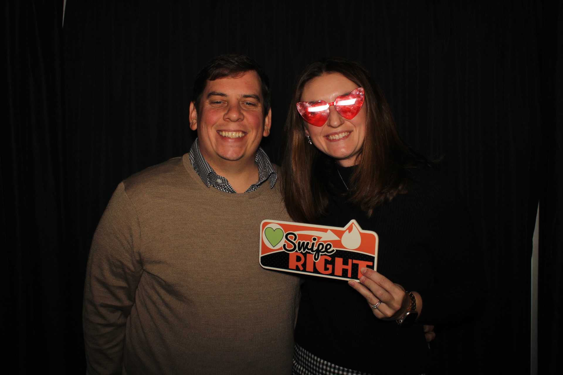 GE Holiday Party  | View more photos from the event at gallery.photoboothcincy.com/u/PhotoBoothCincy/GE-Holiday-Party